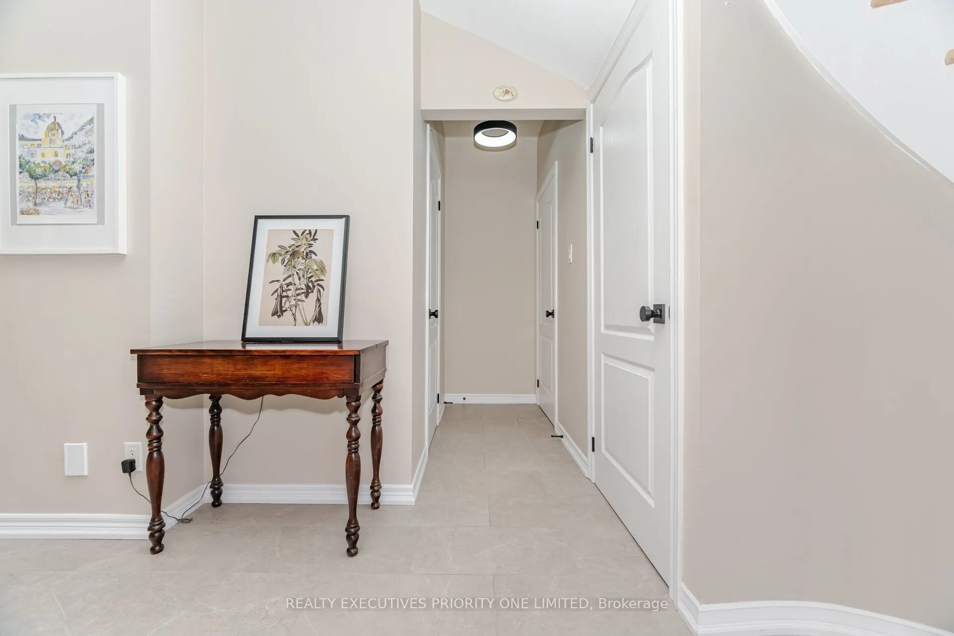 56 Regency View Heights