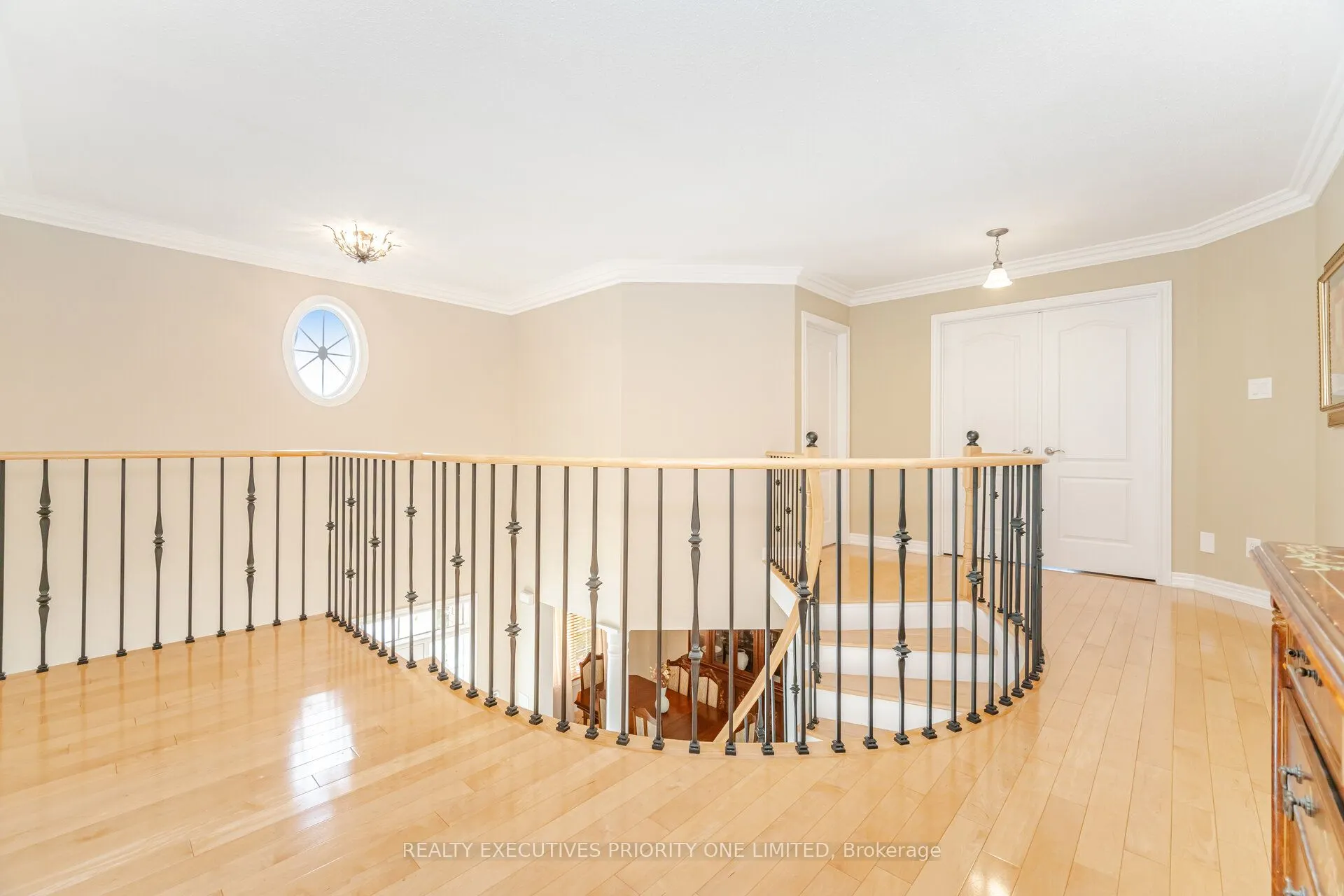 56 Regency View Heights