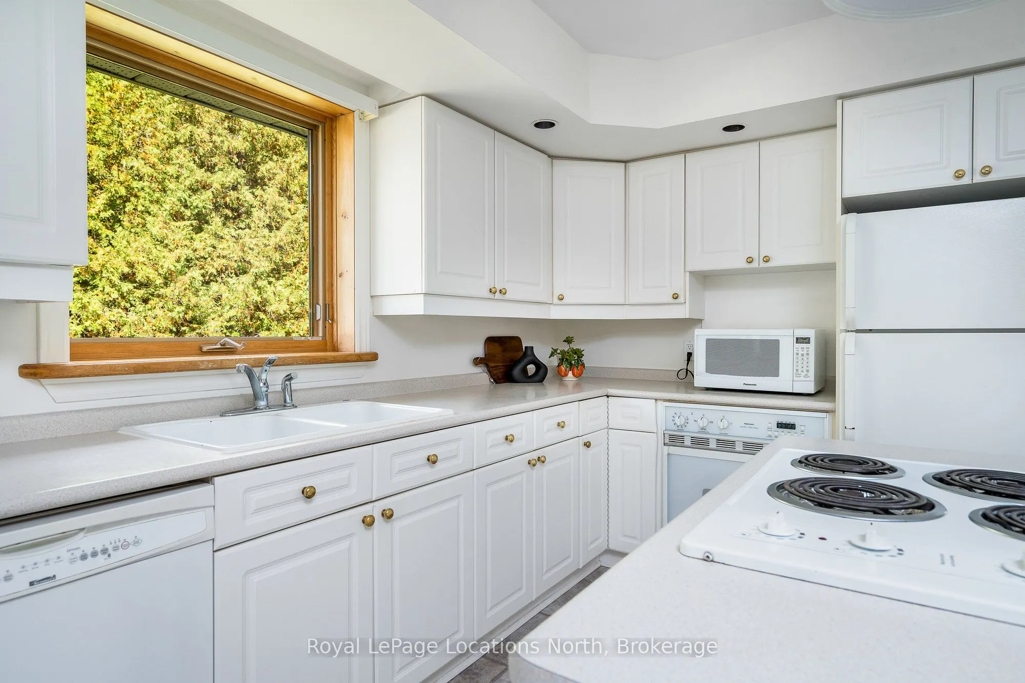 14 Sydenham Trail W