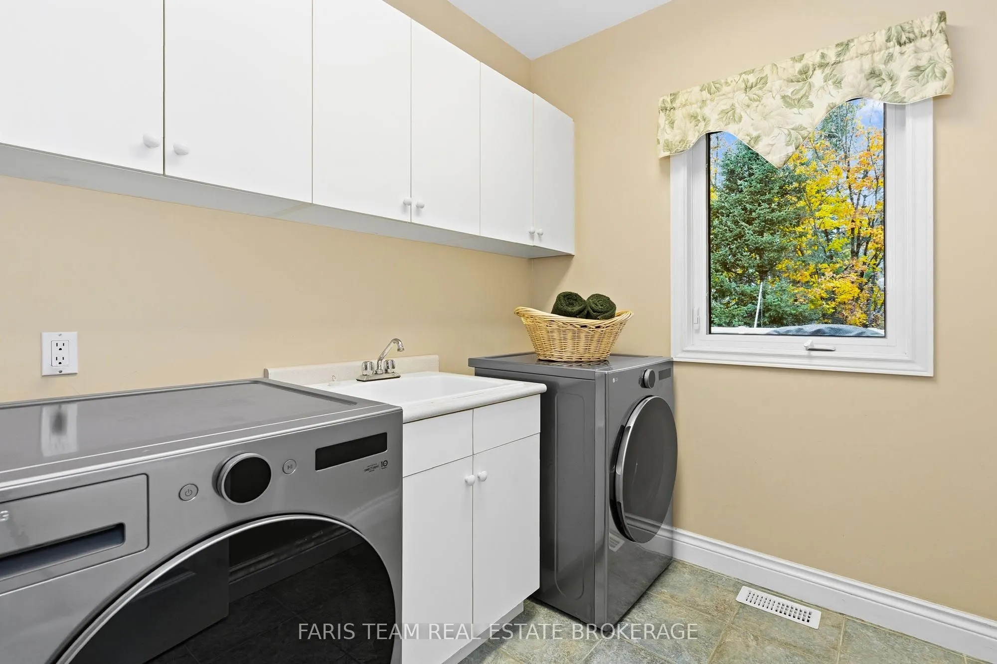 41 Paddy Dunn's Circle