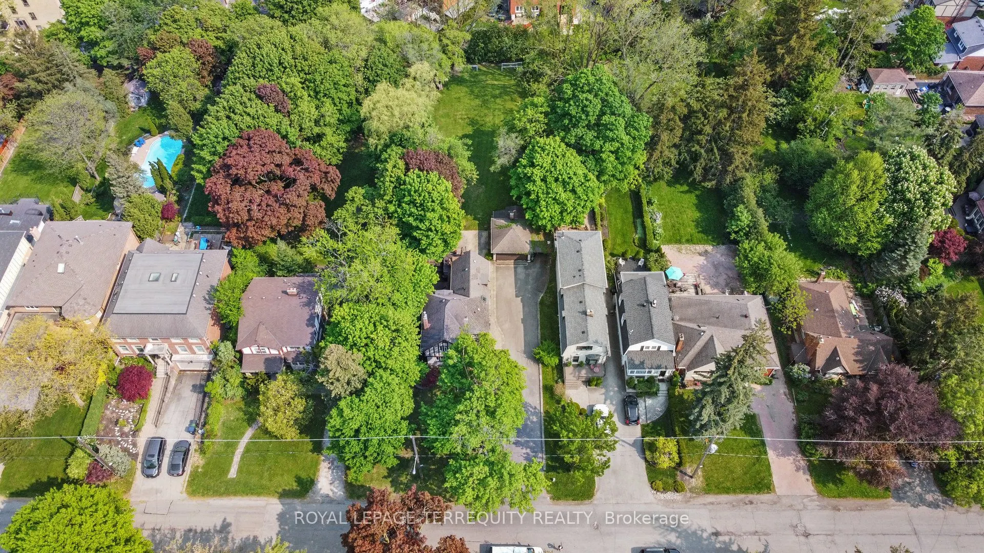 65 Burnhamthorpe Crescent