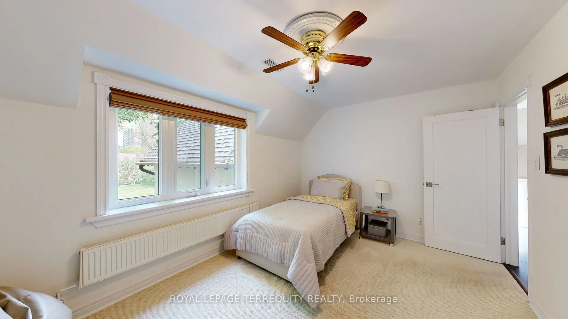 65 Burnhamthorpe Crescent