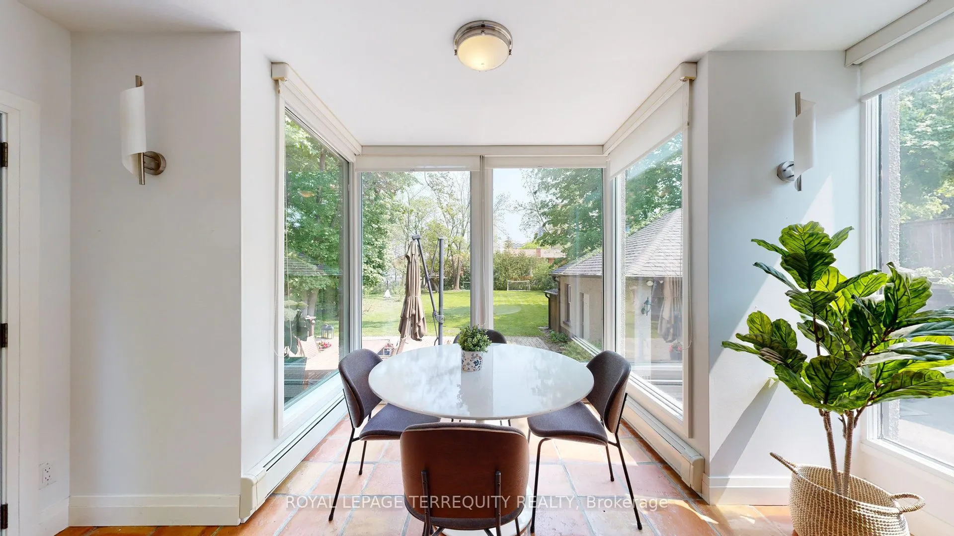 65 Burnhamthorpe Crescent