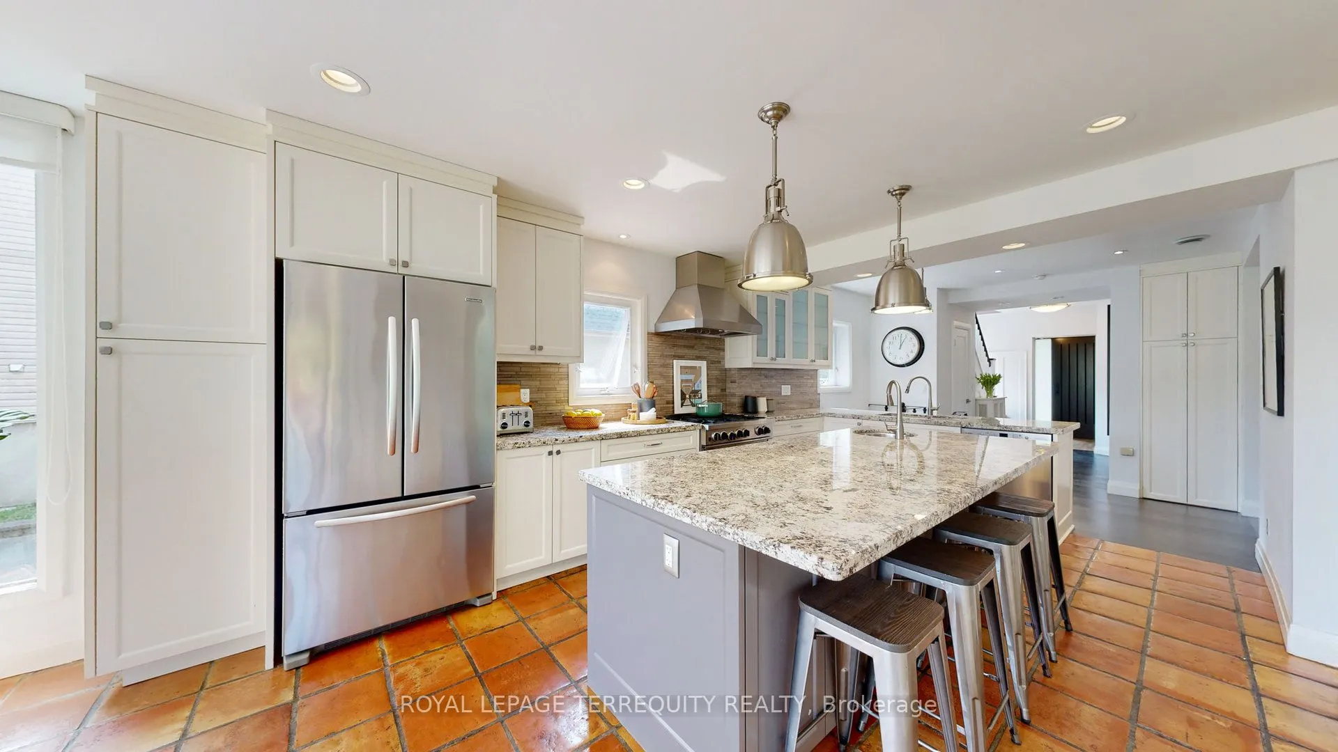 65 Burnhamthorpe Crescent