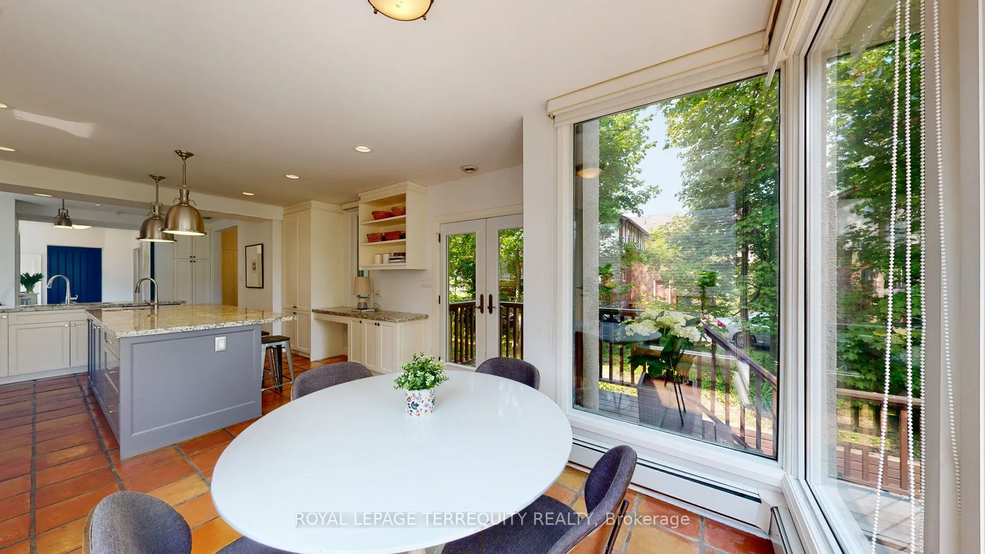 65 Burnhamthorpe Crescent