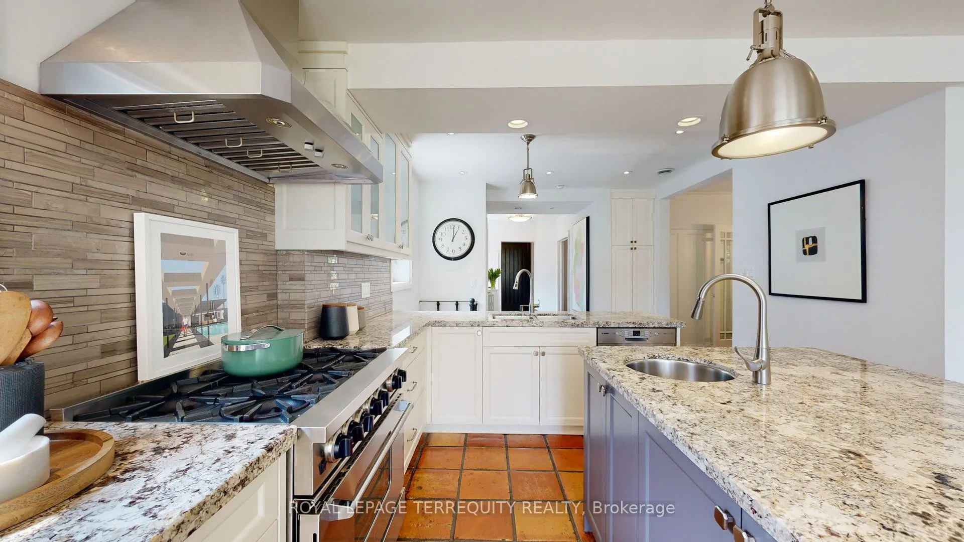 65 Burnhamthorpe Crescent