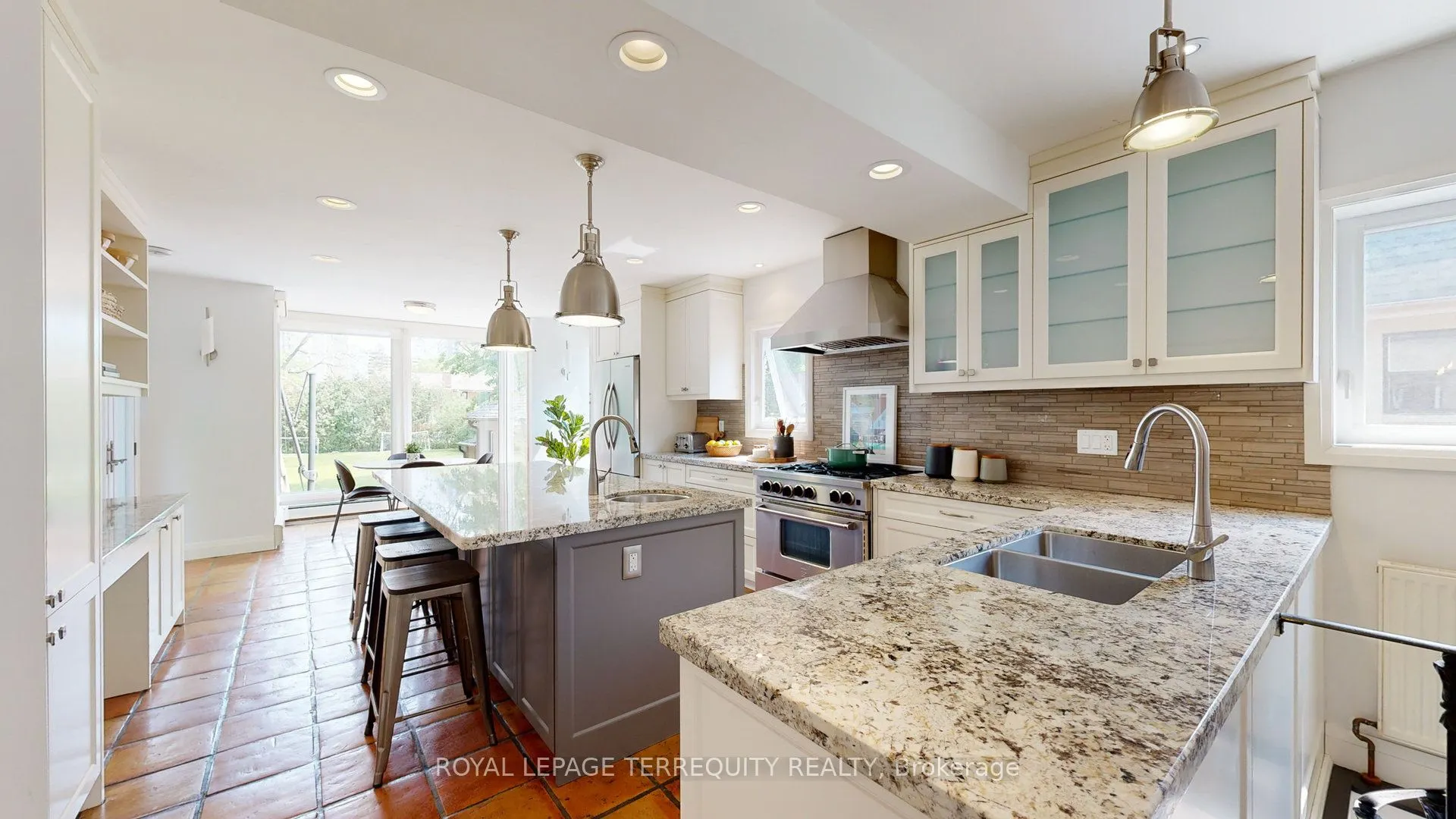 65 Burnhamthorpe Crescent