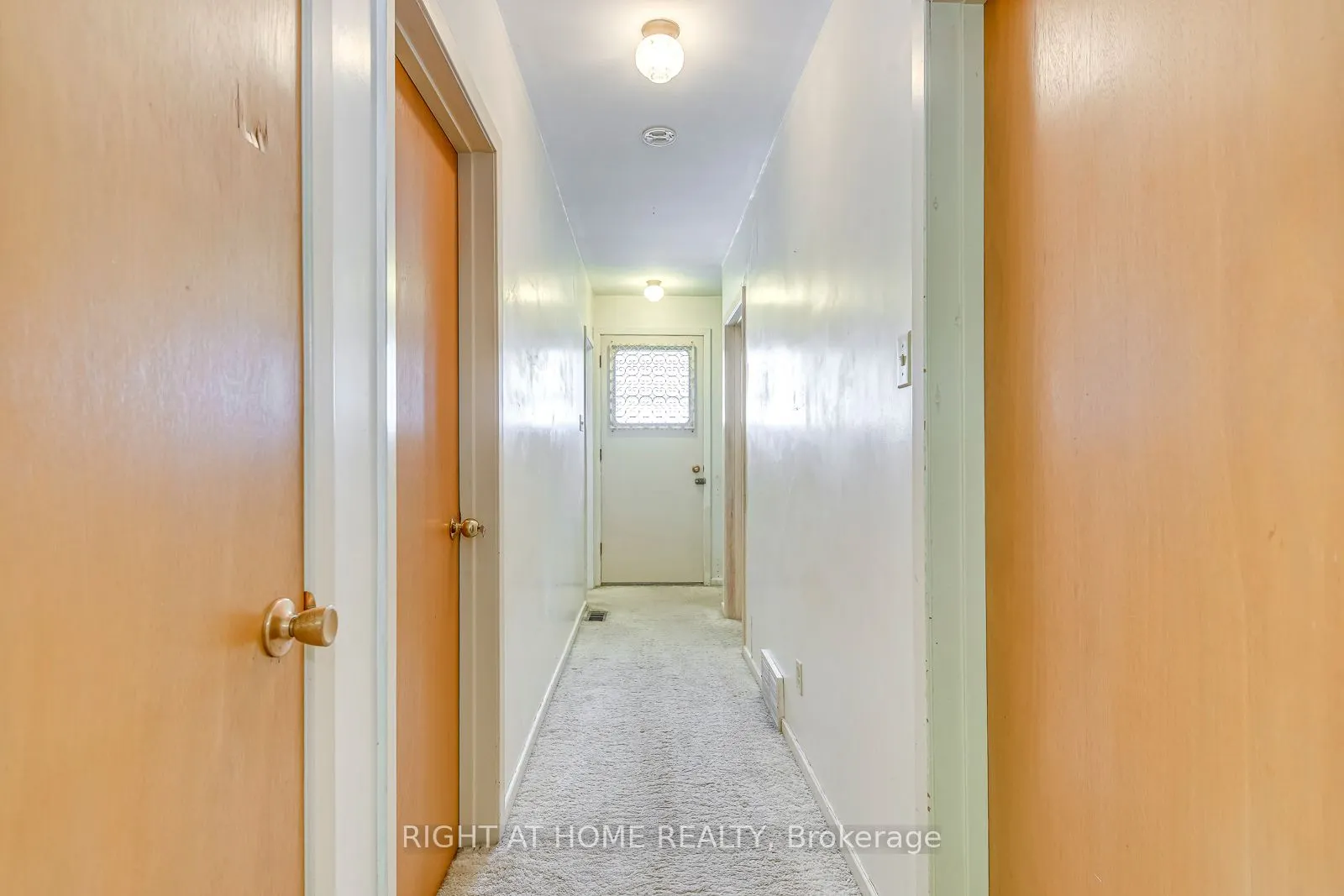 2572 Islington Avenue