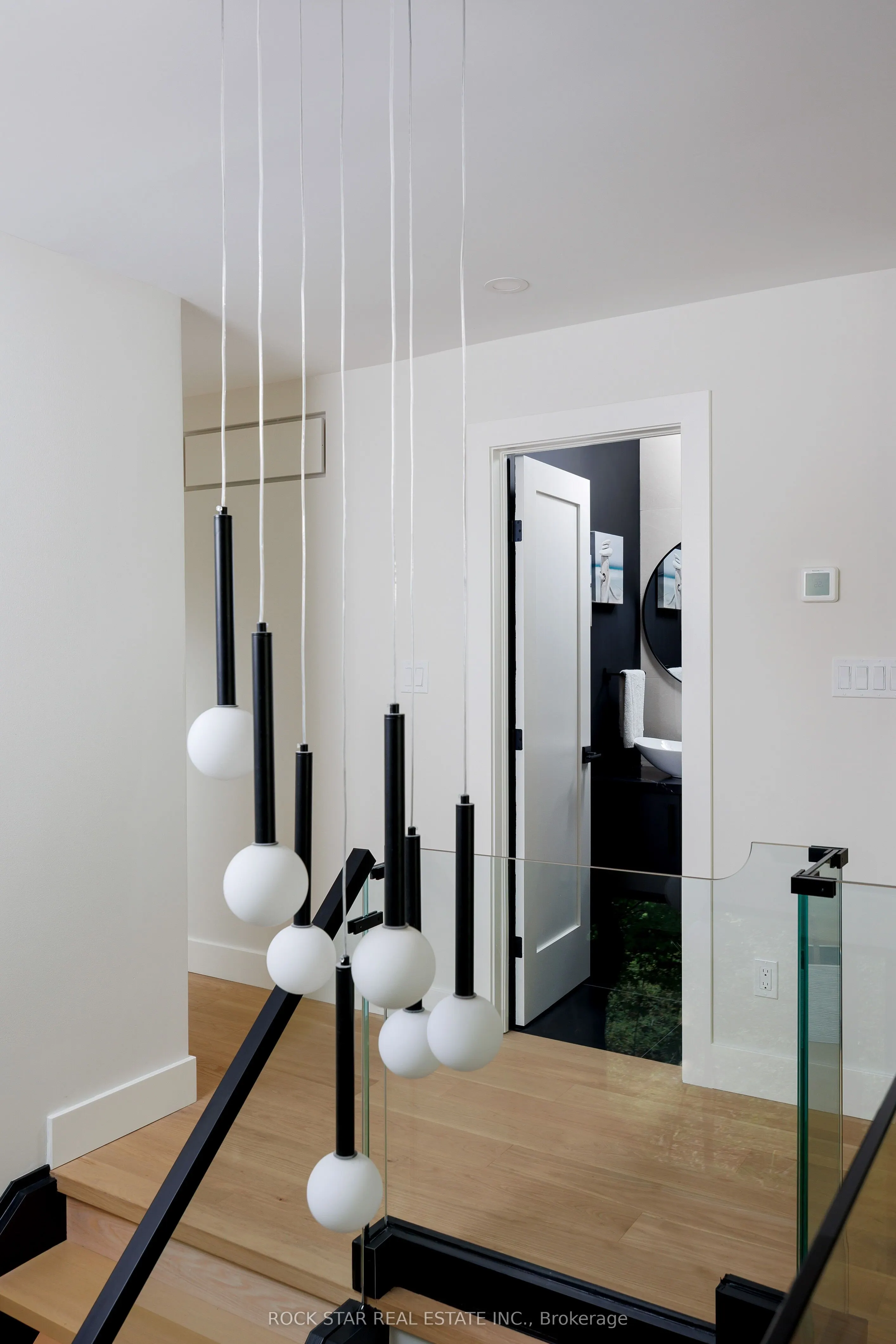 1113 GREENOAKS Drive