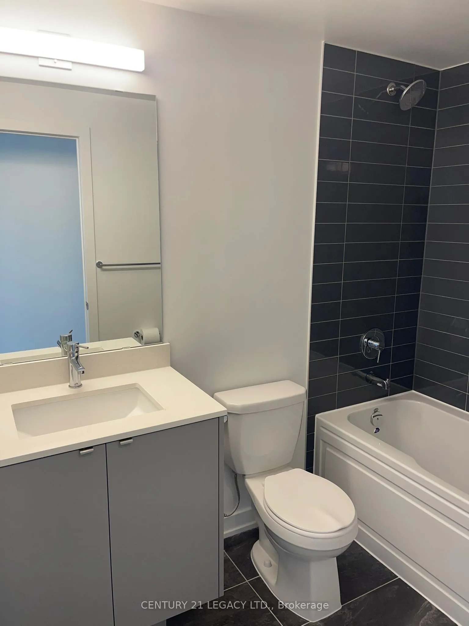 3200 Dakota Common, #B1002