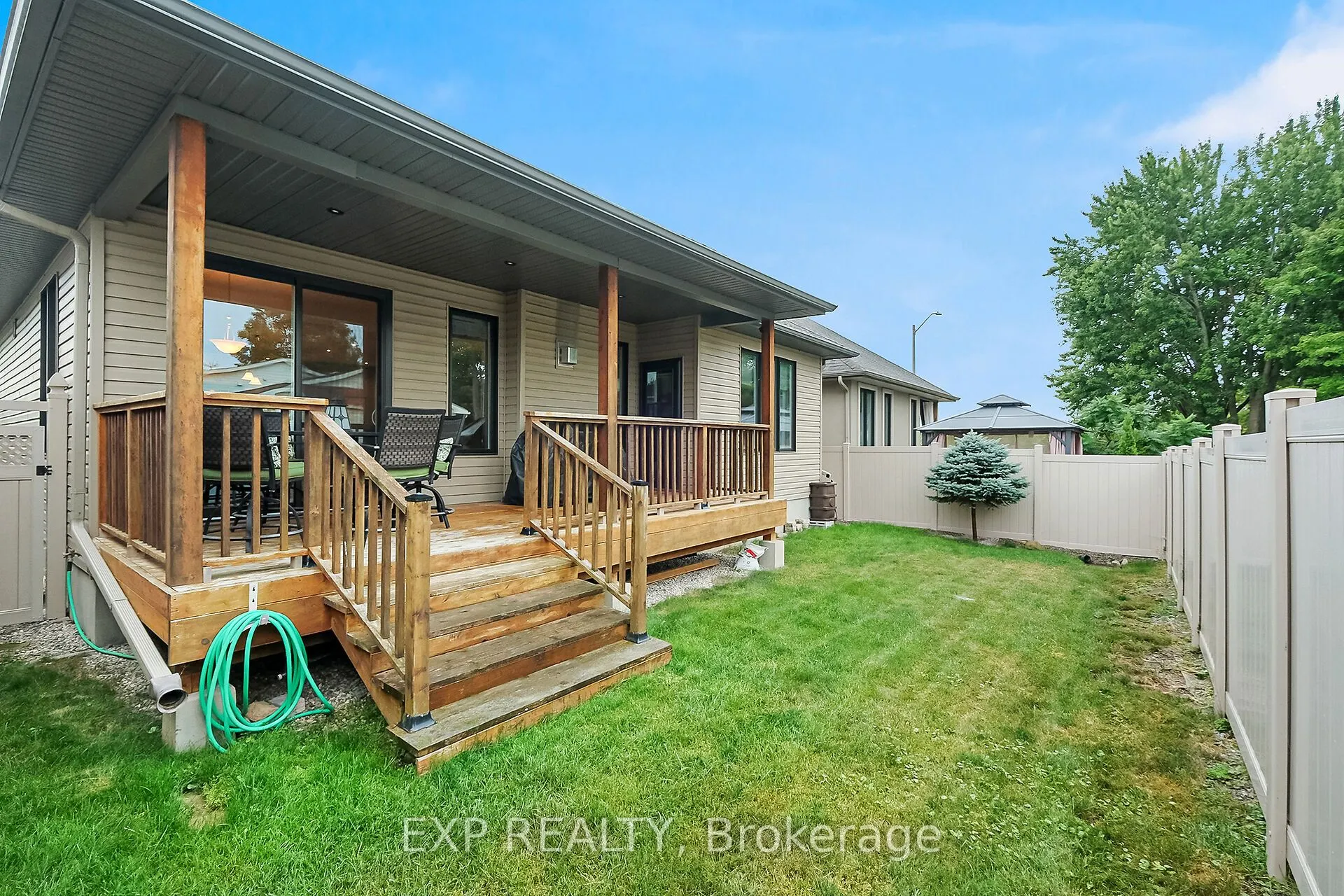 591 Robert Hill Street