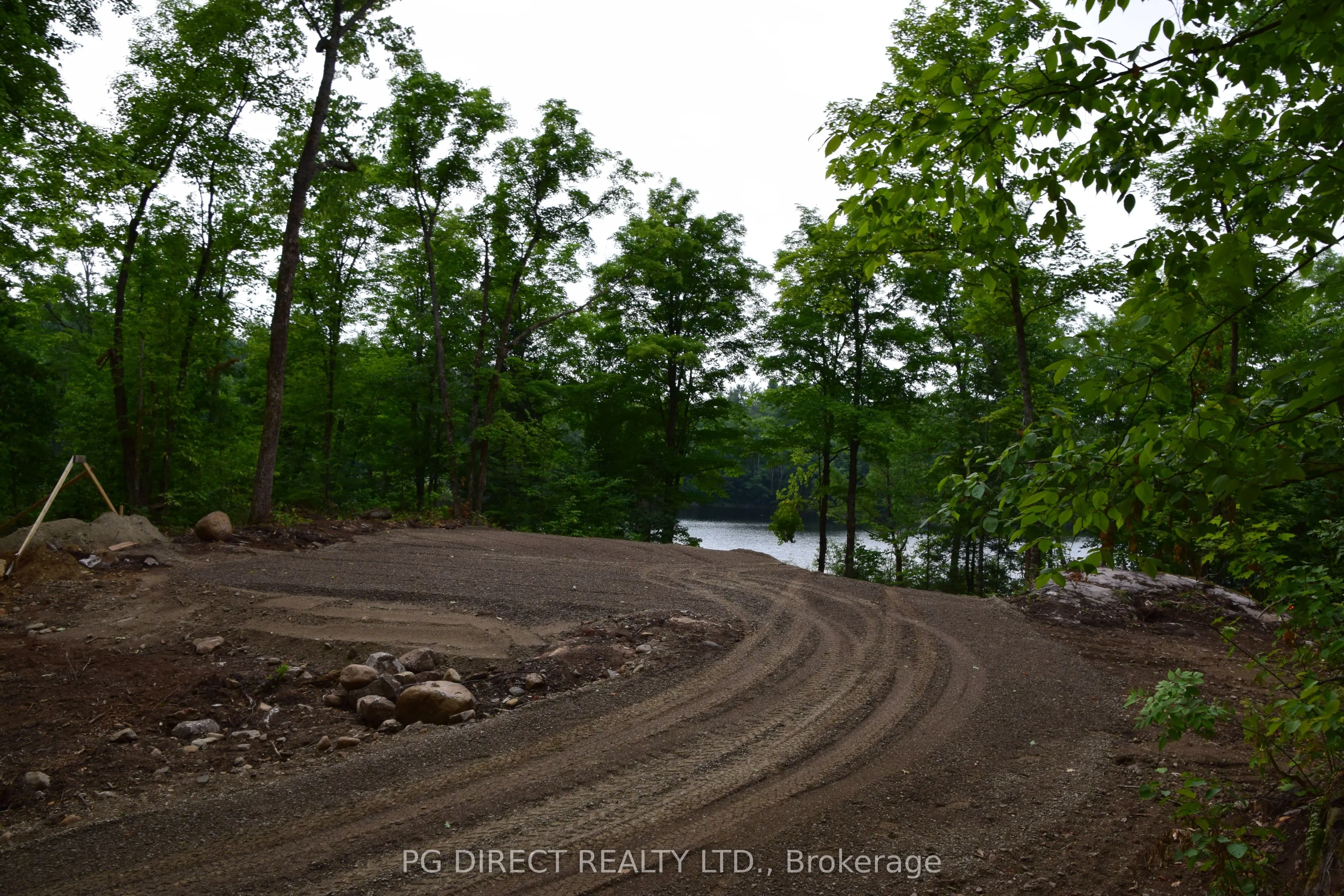 1885 A East Bay Road