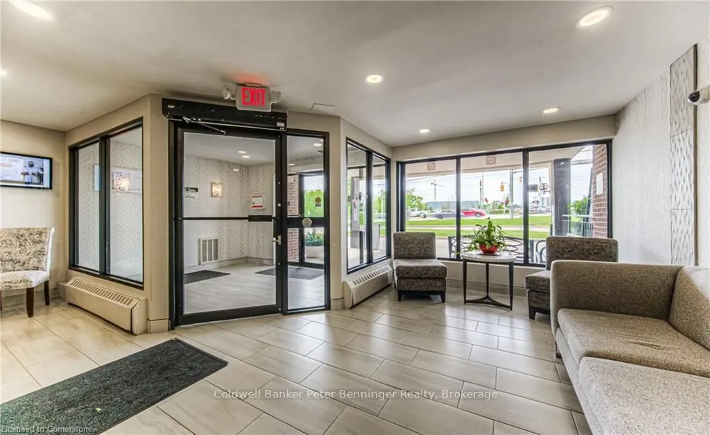 1100 Courtland Avenue E, #211