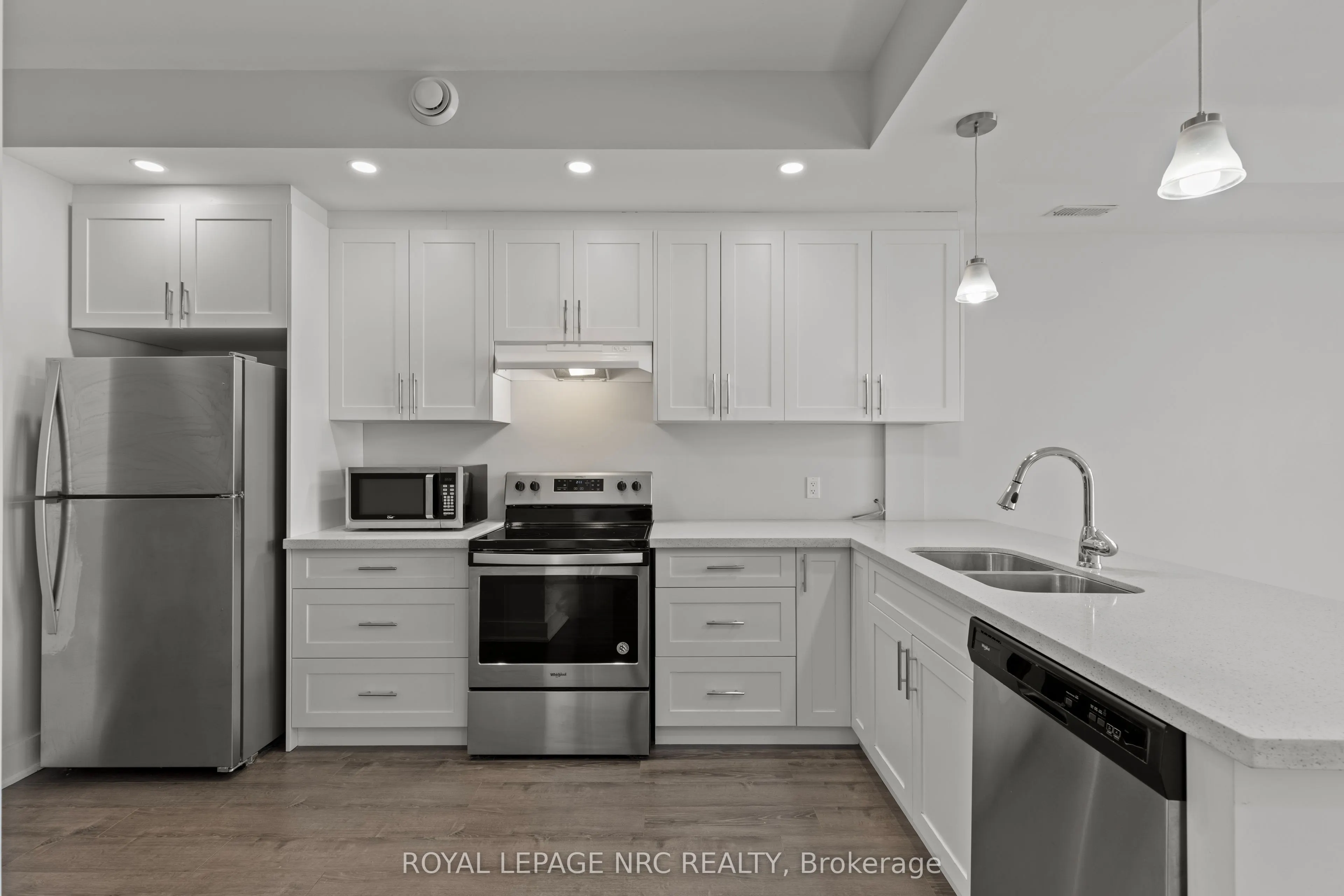 3710 Main Street, #106