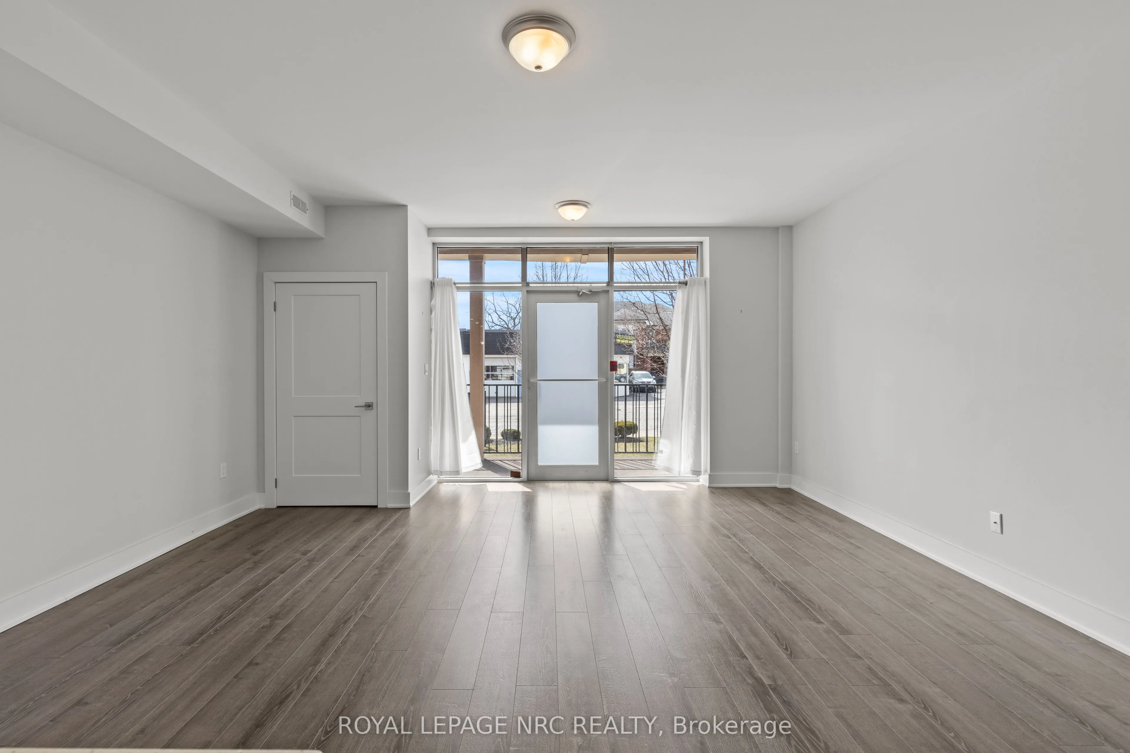 3710 Main Street, #106