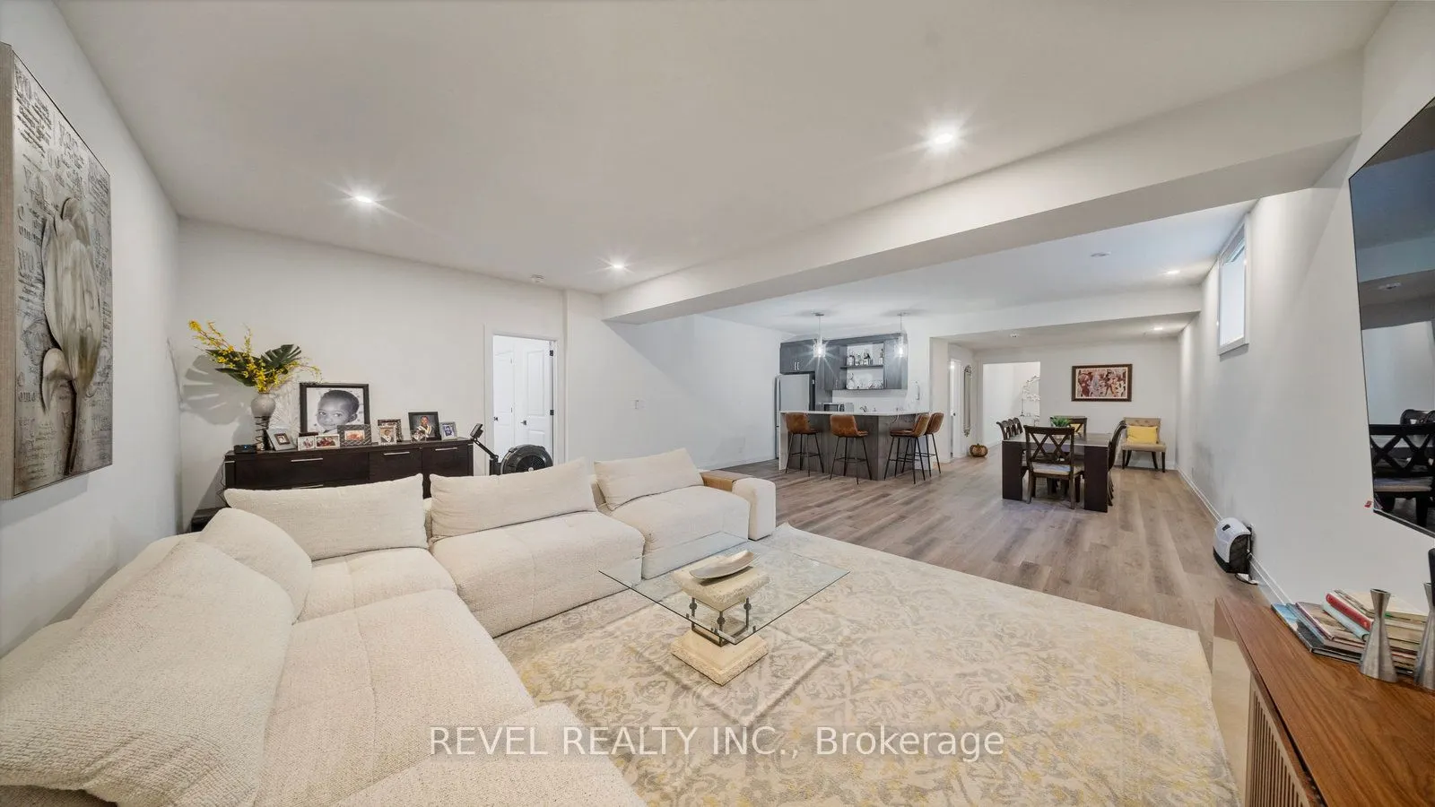 242 Mount Pleasant Street, #17