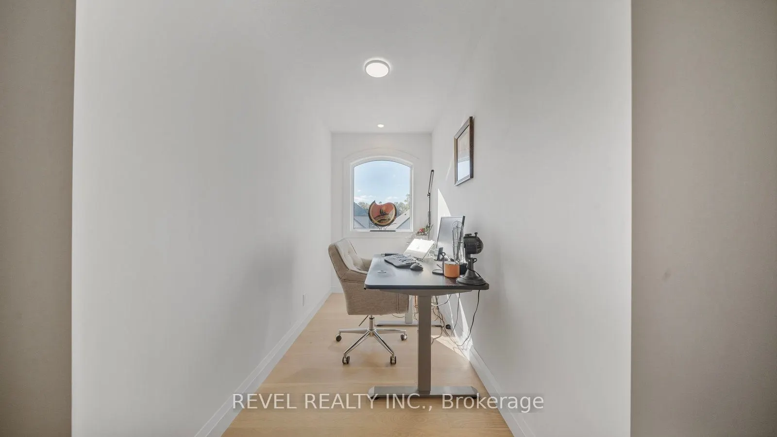 242 Mount Pleasant Street, #17