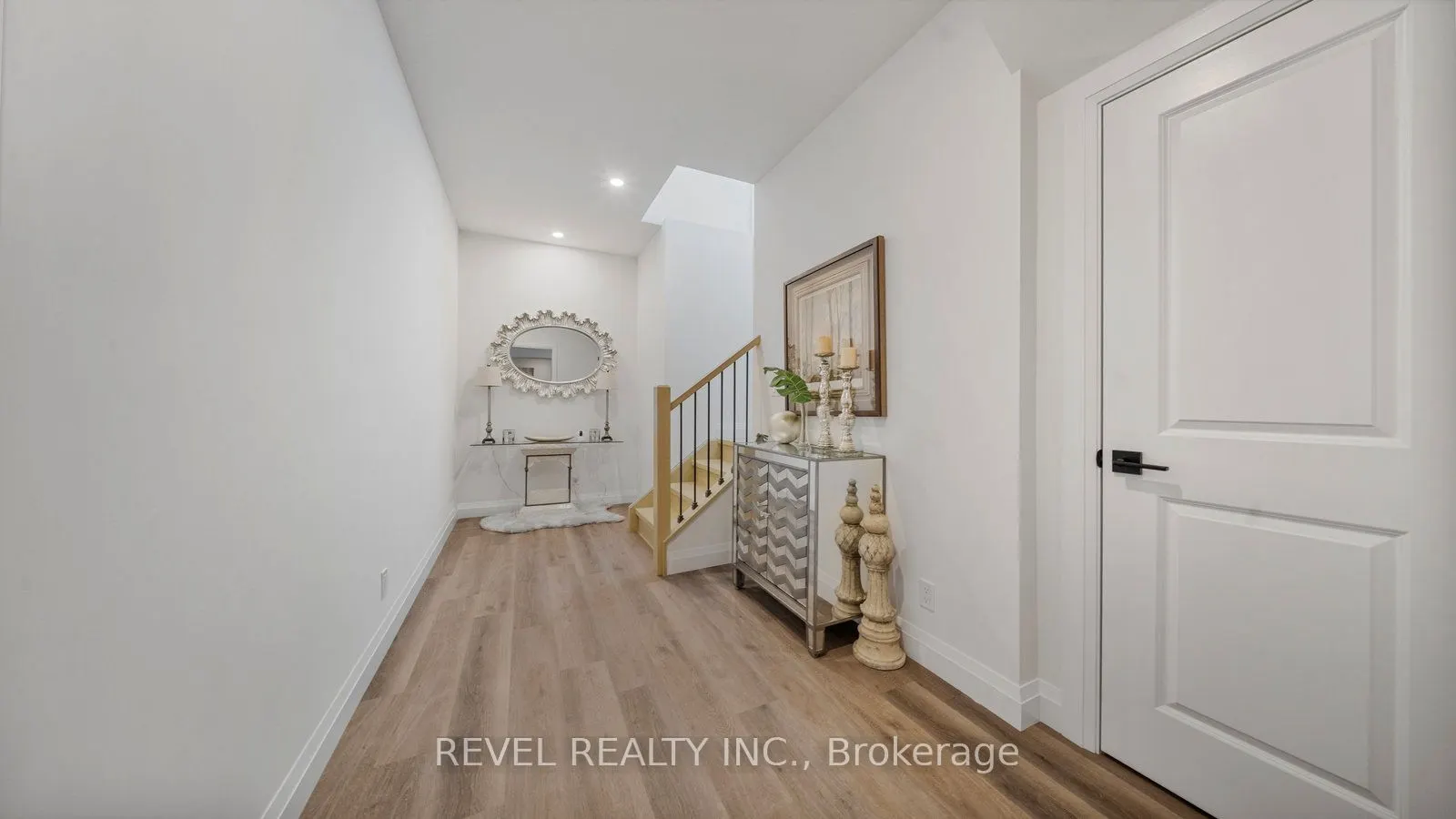 242 Mount Pleasant Street, #17