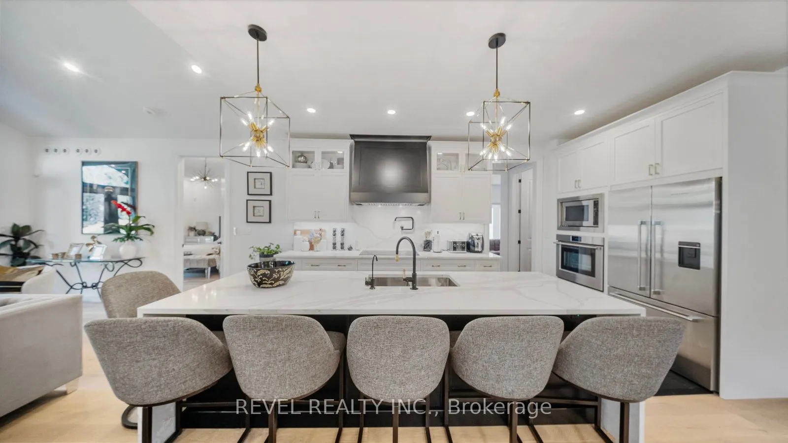 242 Mount Pleasant Street, #17