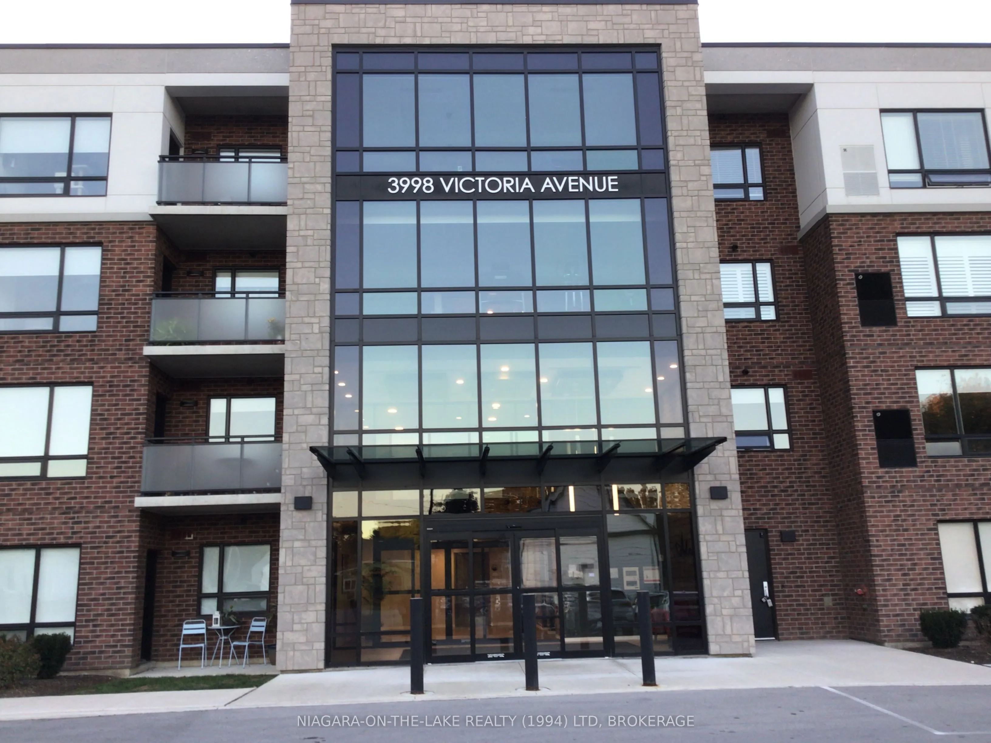 3998 Victoria Avenue, #206