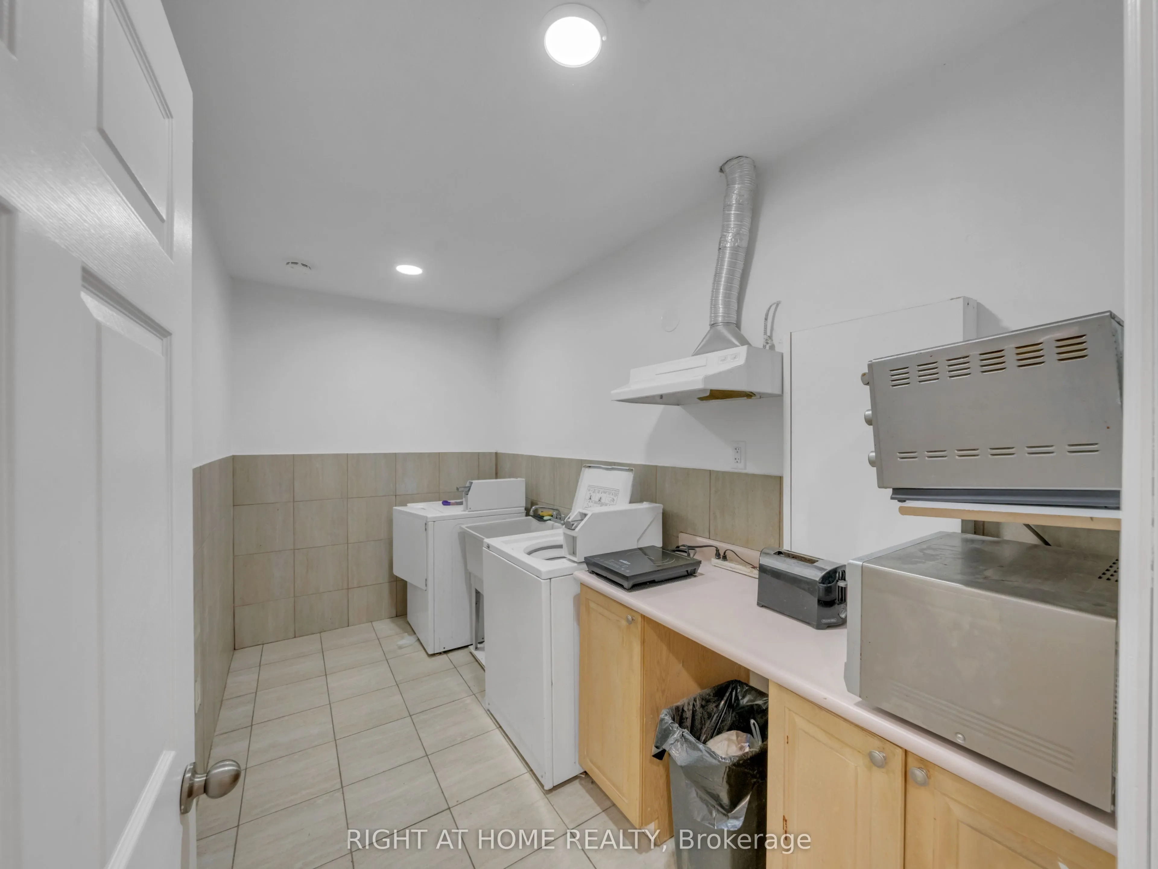 279 Drouillard Road, #12