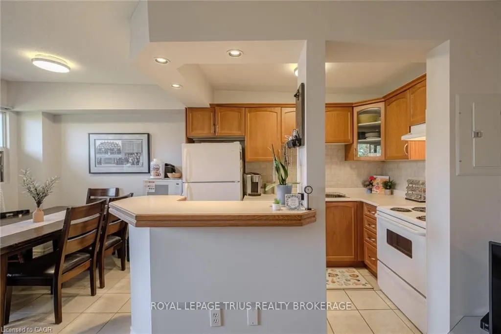 648 Grey Street, #308