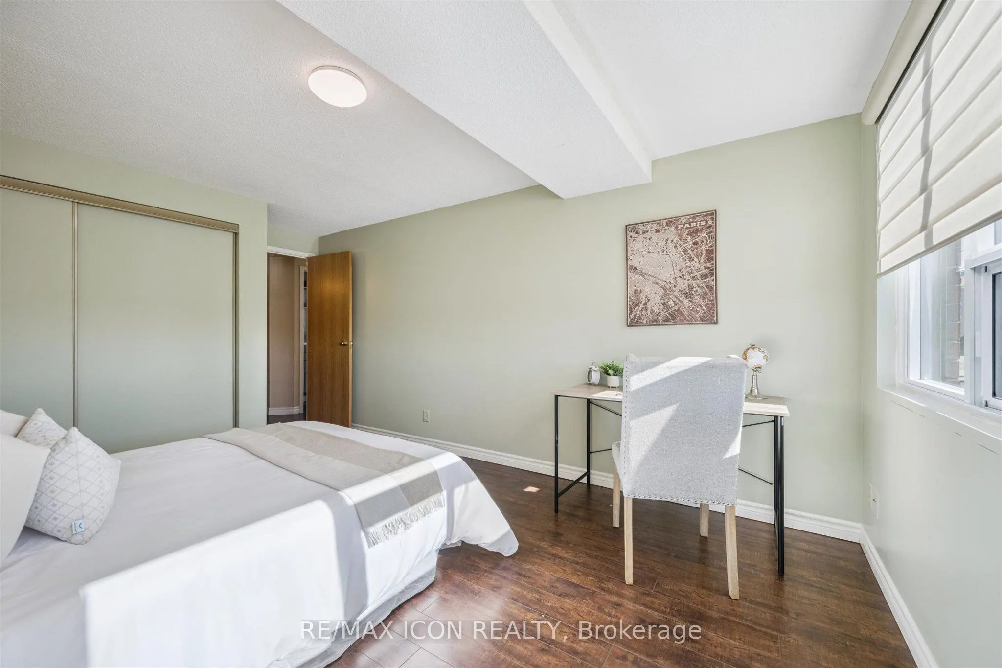 20 Ellen Street E, #610