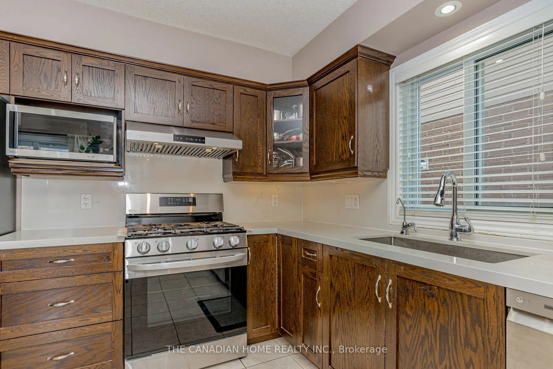 42 Robert Simone Way