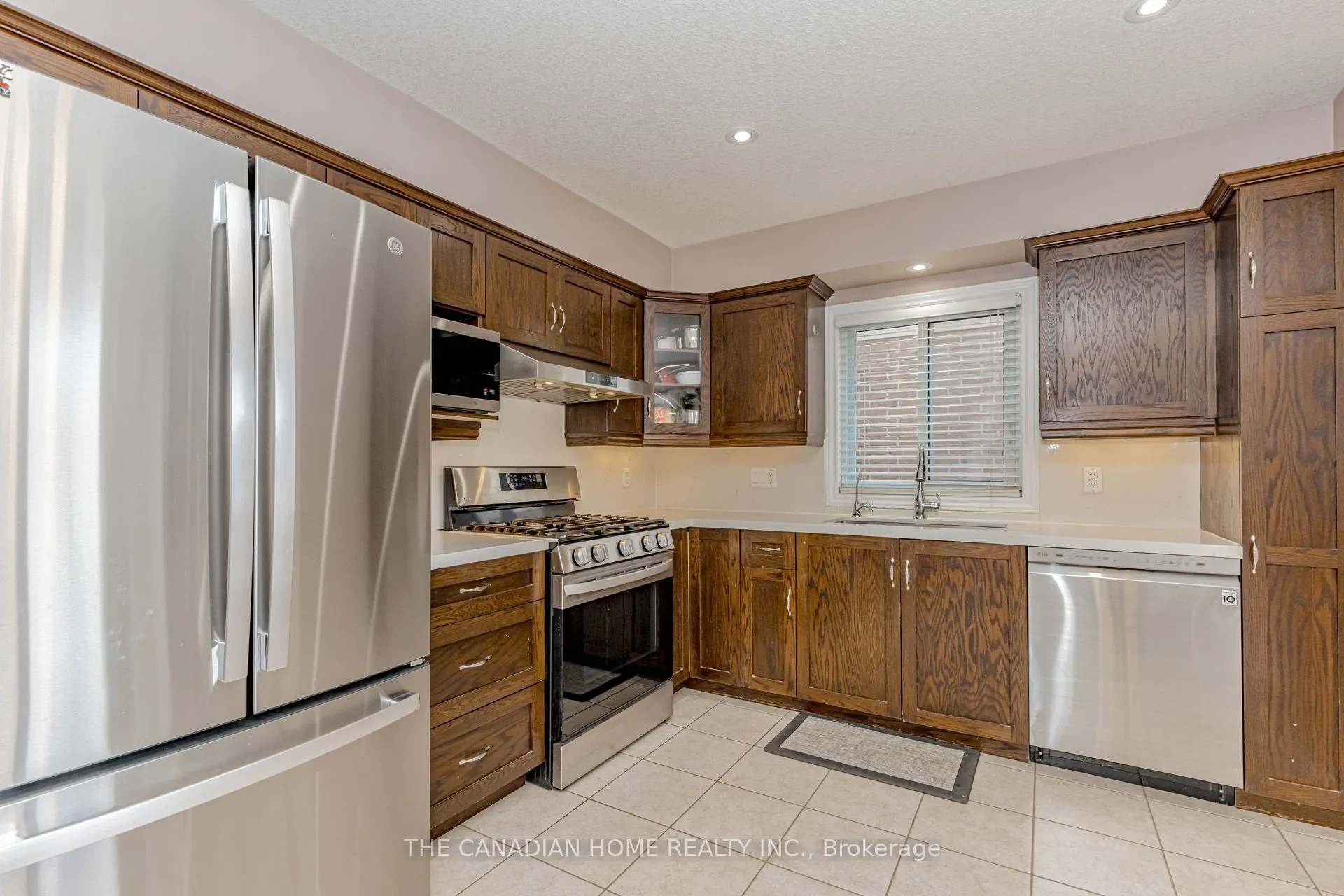 42 Robert Simone Way