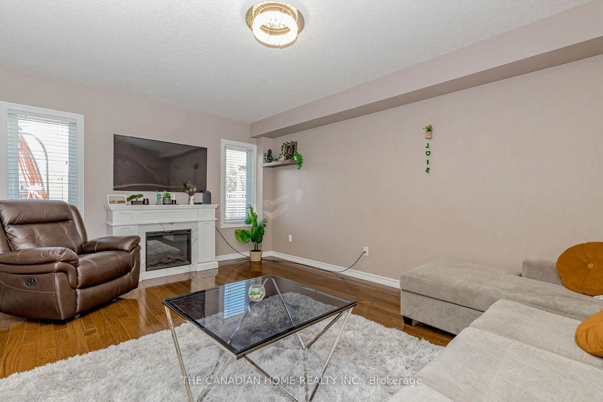 42 Robert Simone Way