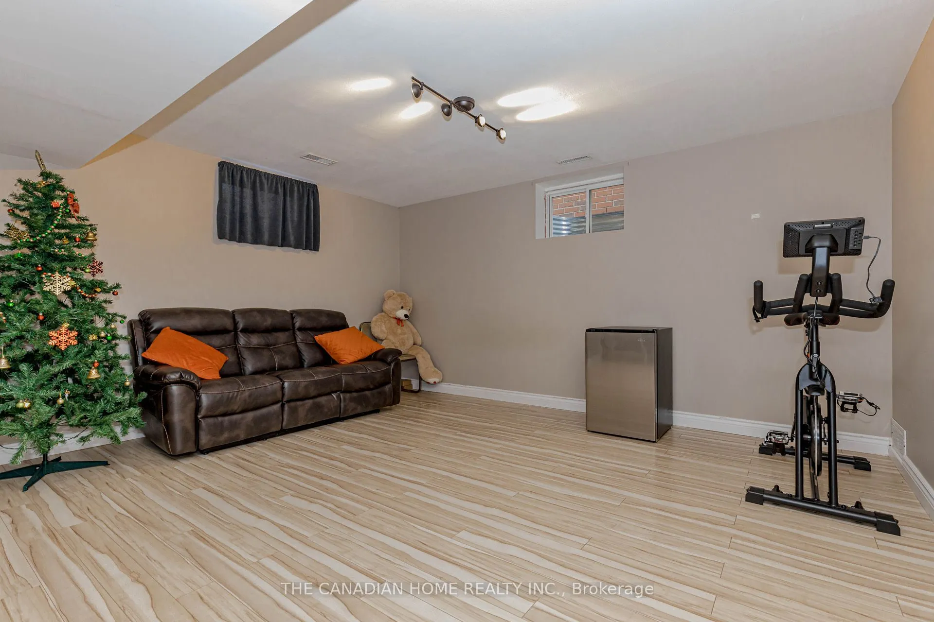 42 Robert Simone Way