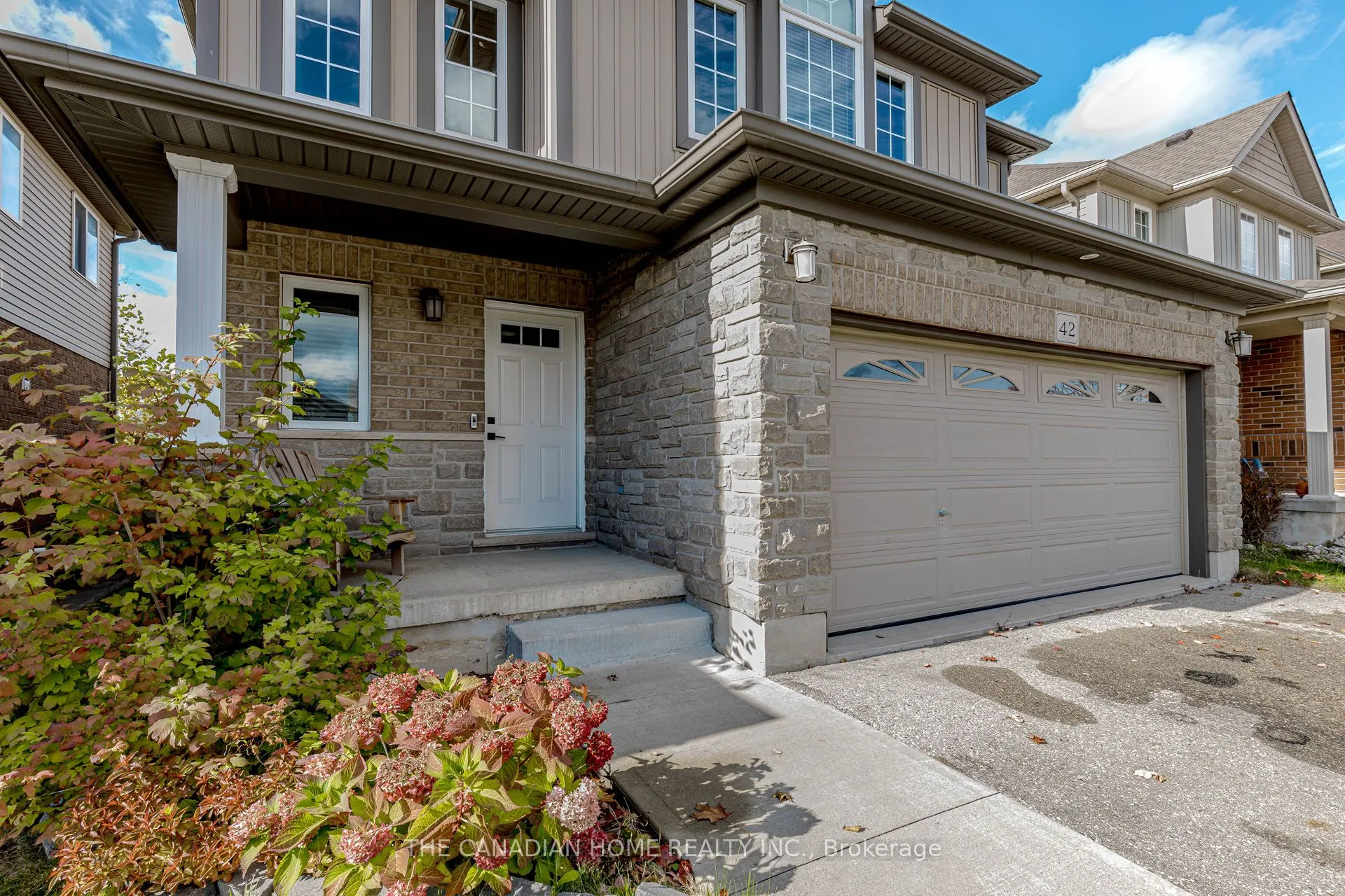 42 Robert Simone Way