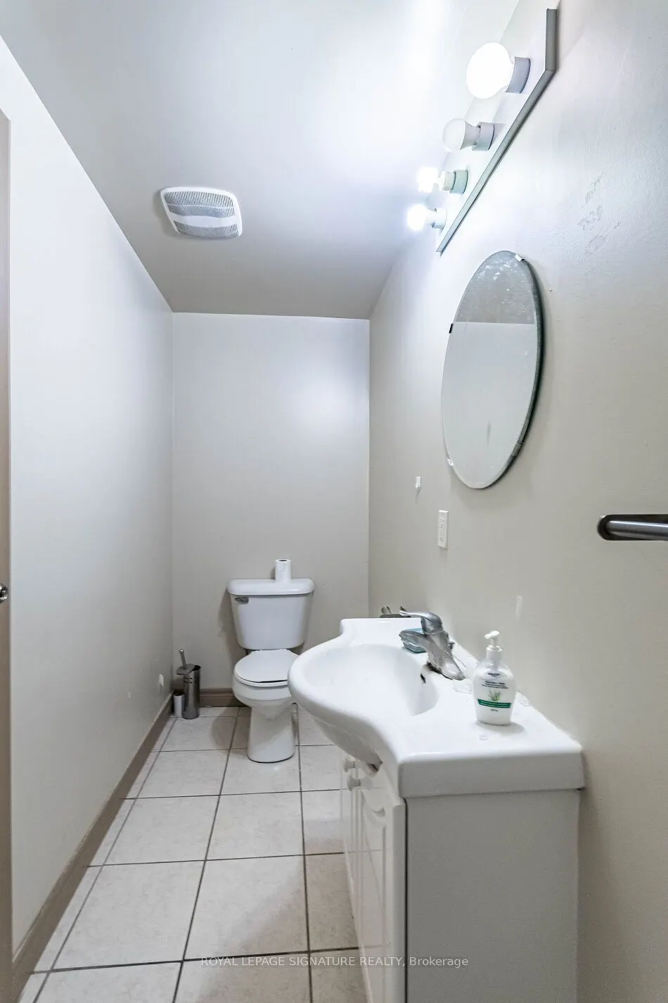 251 Lester Street, #203