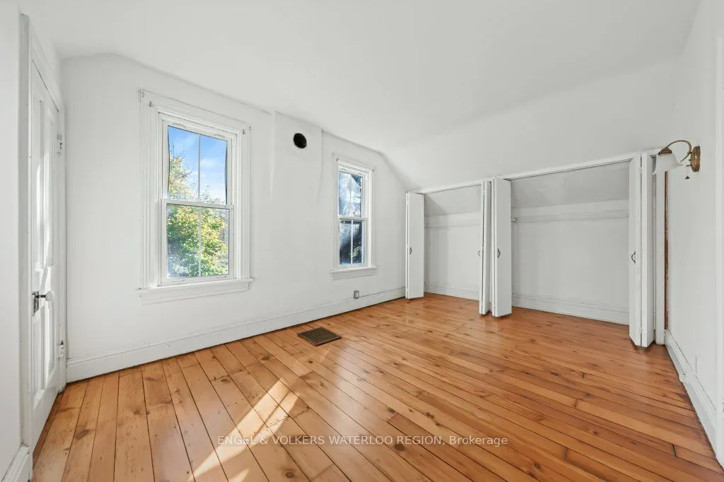 1373 Edworthy Side Road