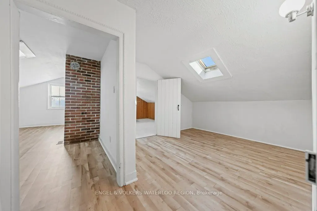 1373 Edworthy Side Road