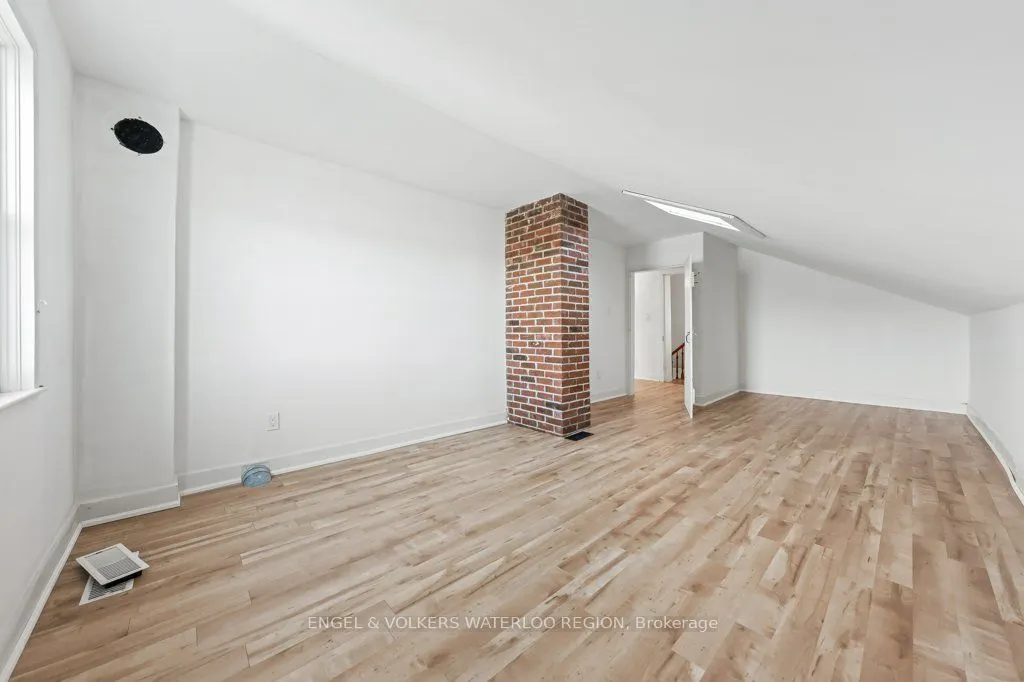 1373 Edworthy Side Road