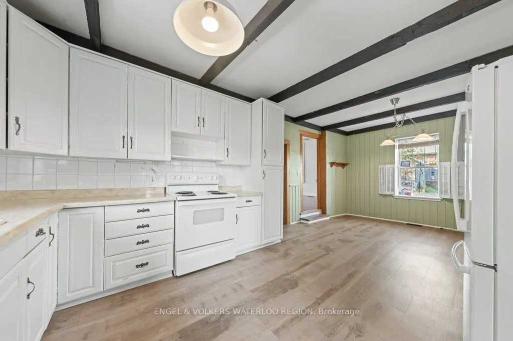 1373 Edworthy Side Road