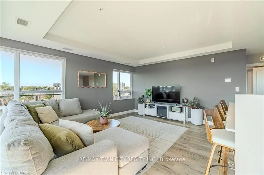 34 Norman Street, #404