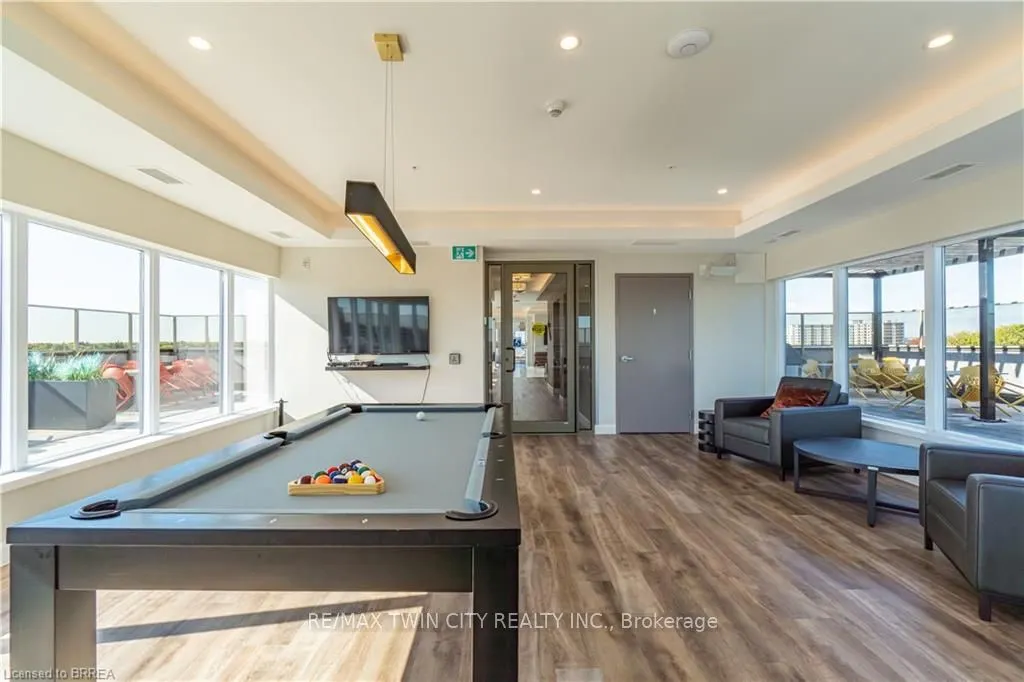 34 Norman Street, #404