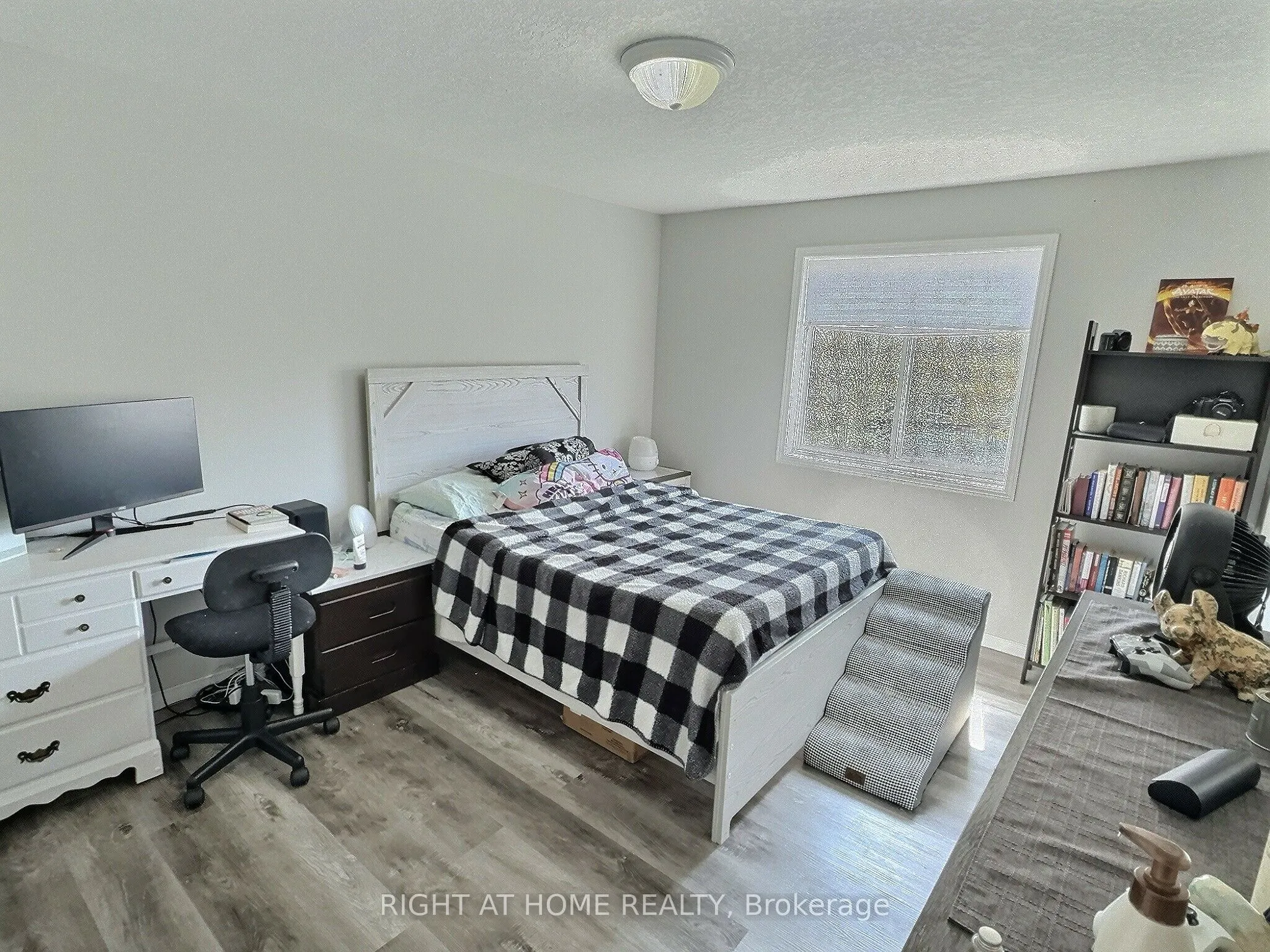 385 Havendale Crescent