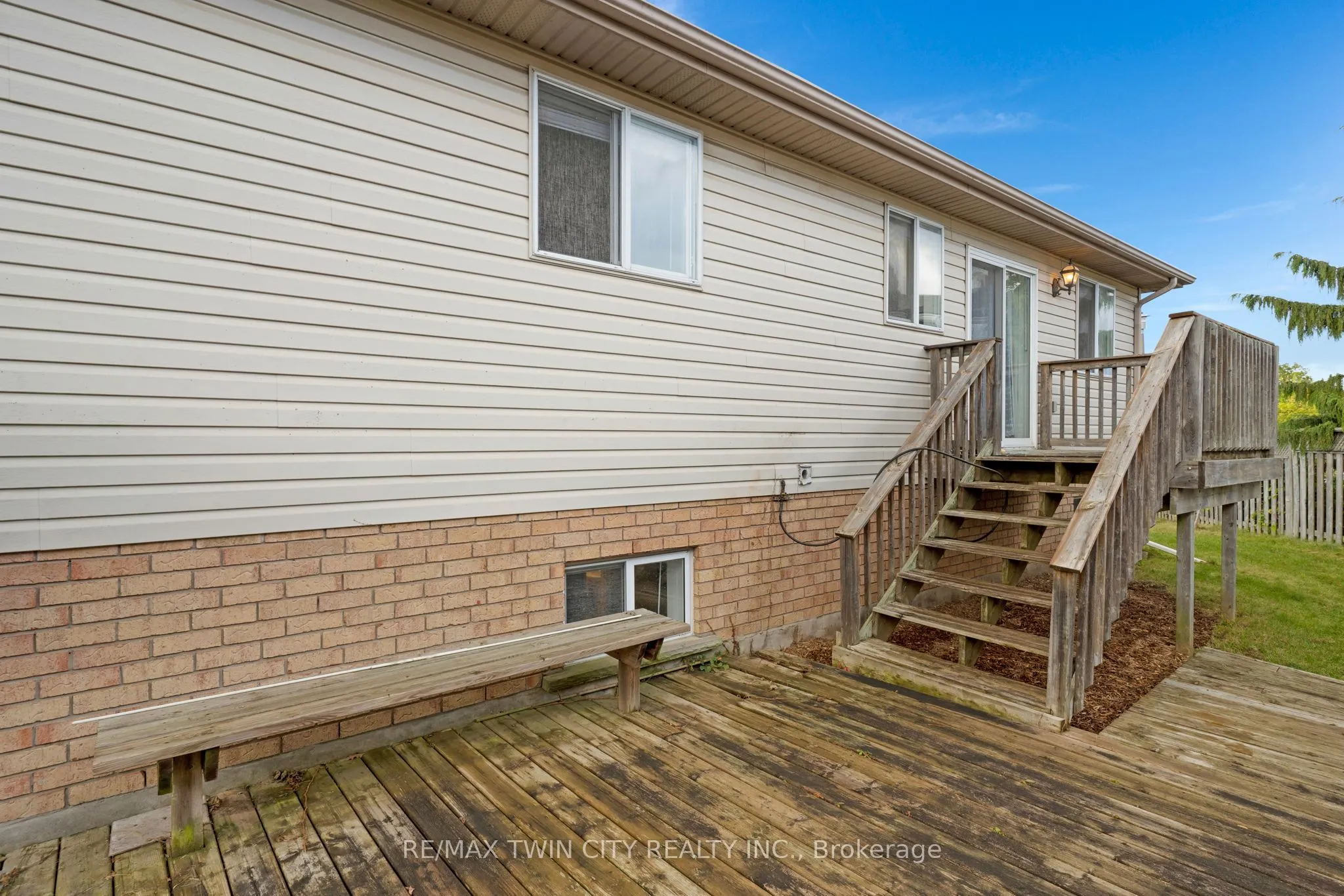 175 Stirling Macgregor Drive