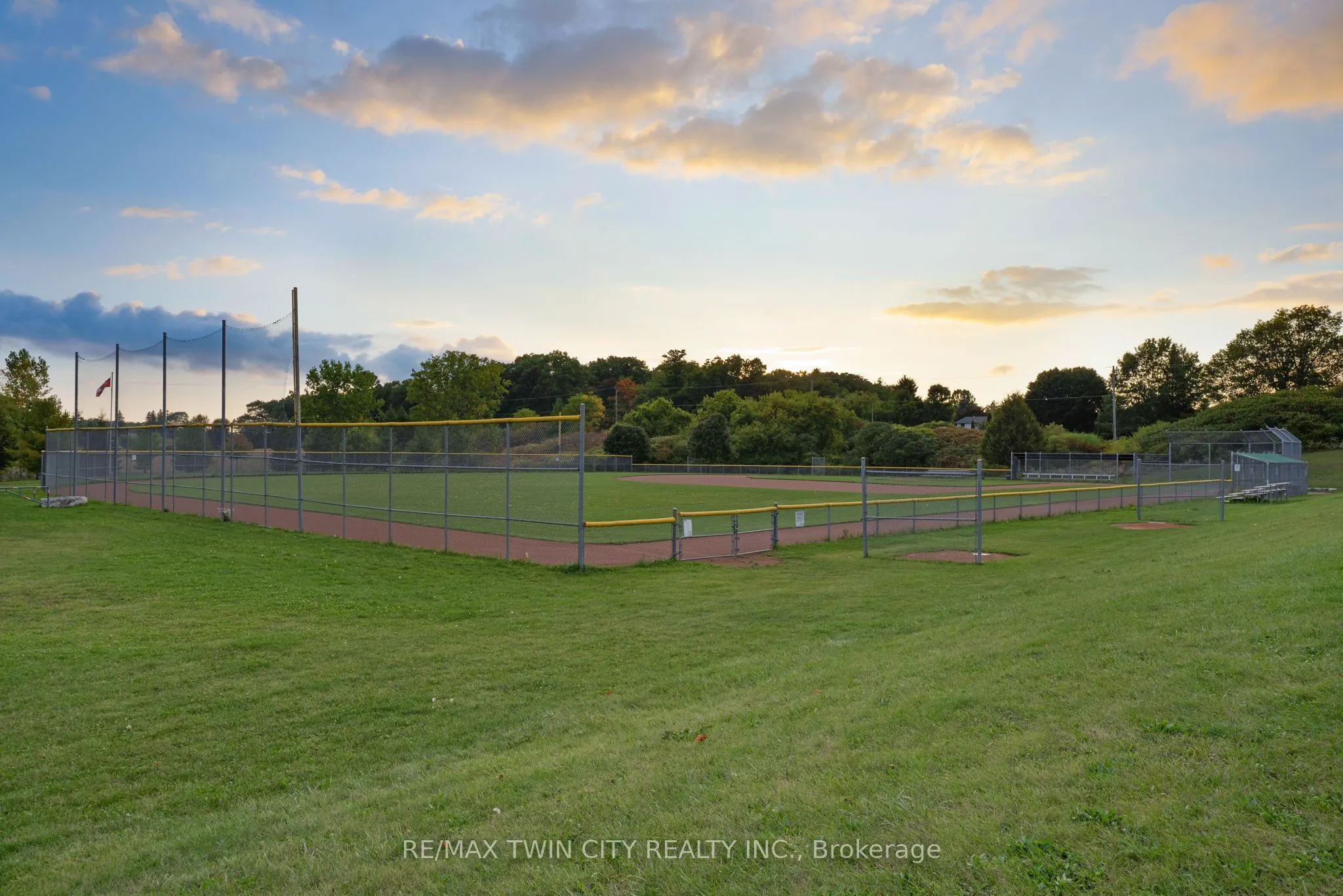 175 Stirling Macgregor Drive