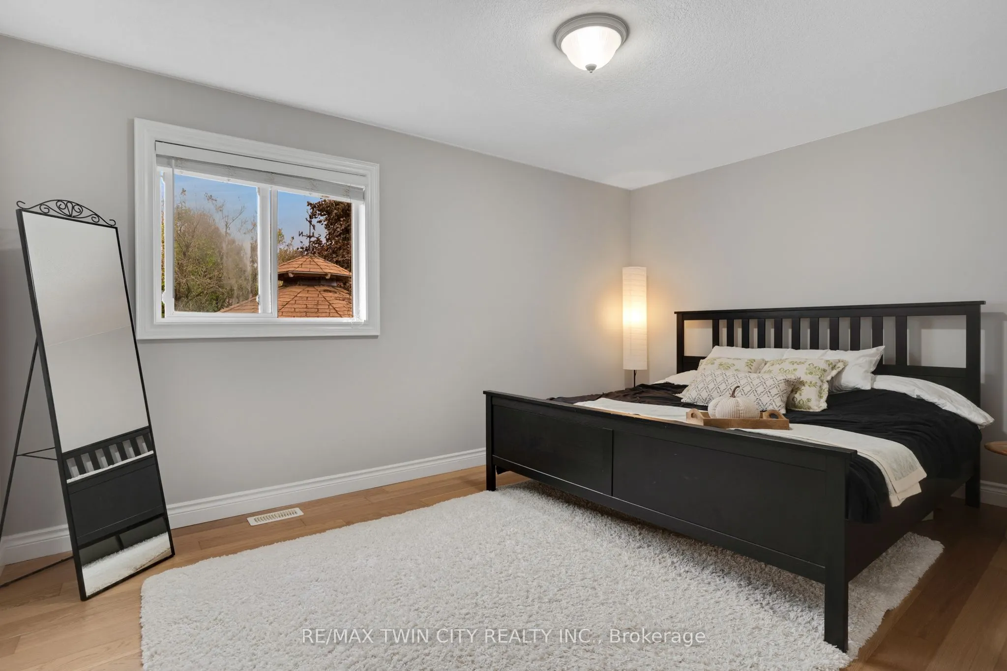 175 Stirling Macgregor Drive