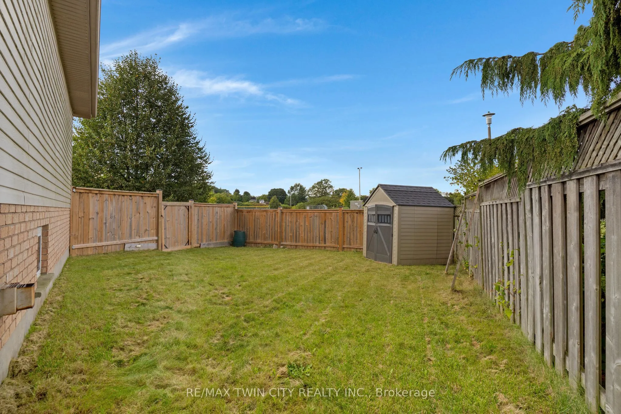 175 Stirling Macgregor Drive