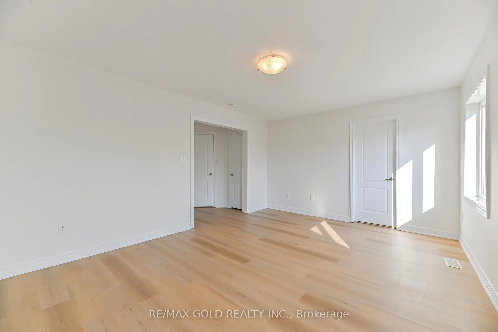 20 Mullholland Avenue