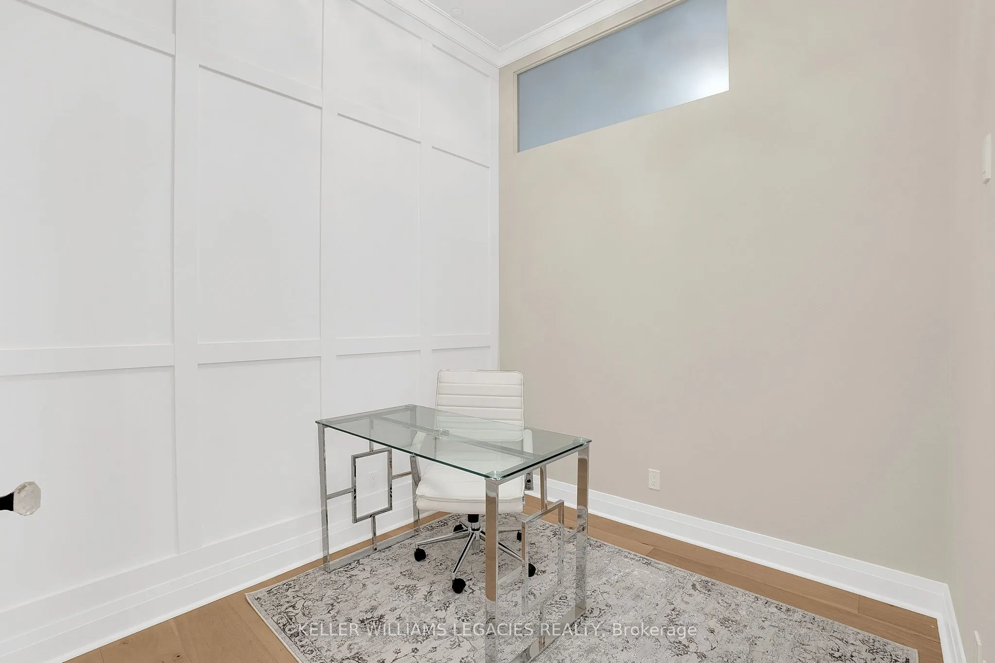 223 Erb Street W, #1202