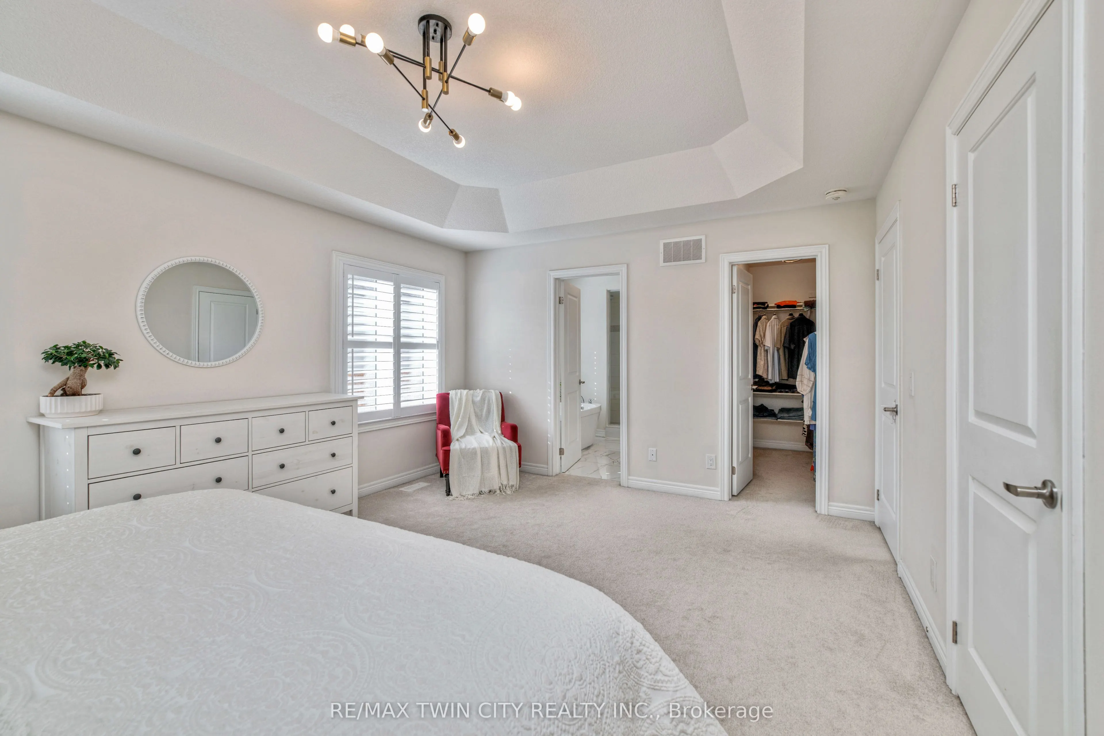 110 Haldimand Street