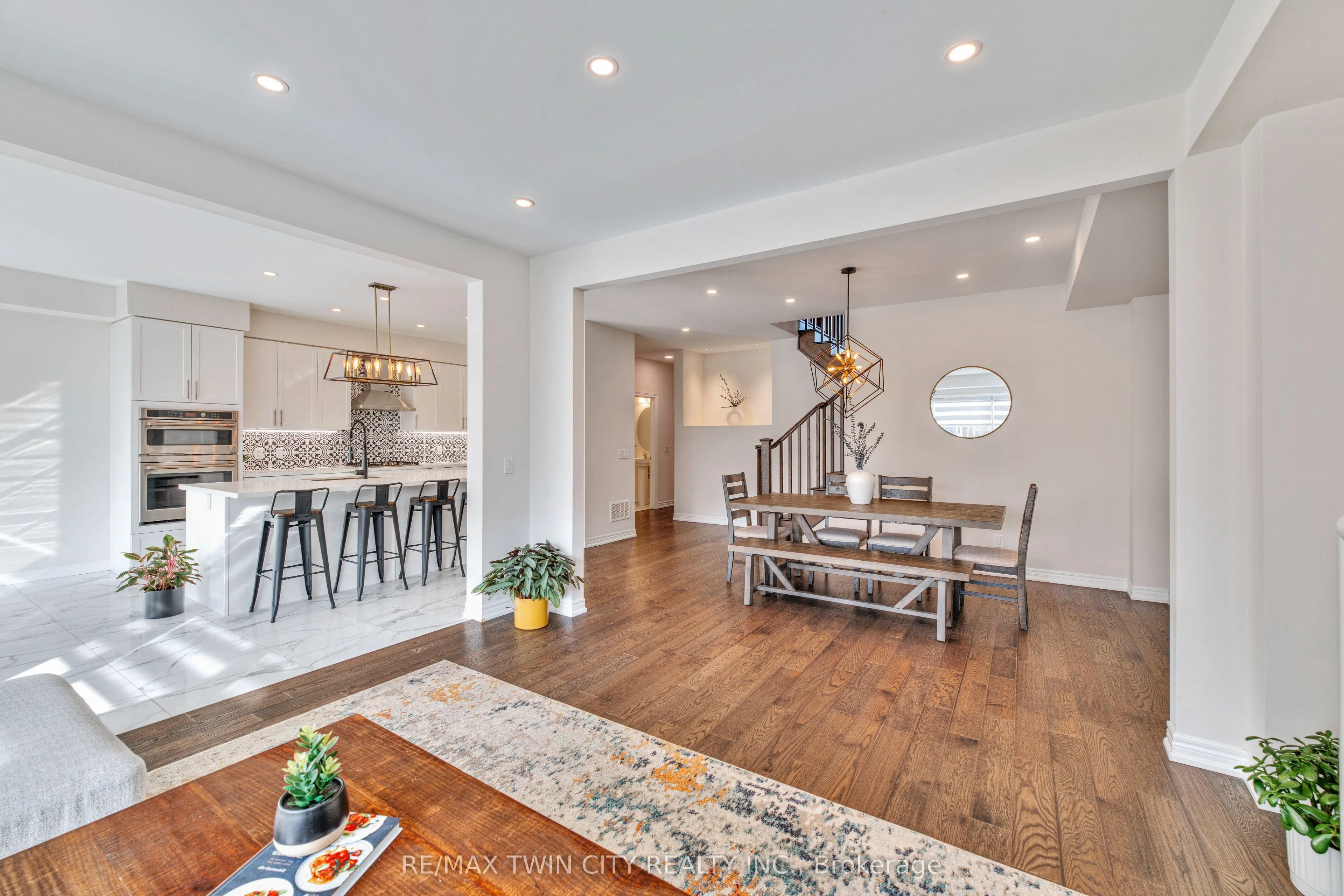 110 Haldimand Street