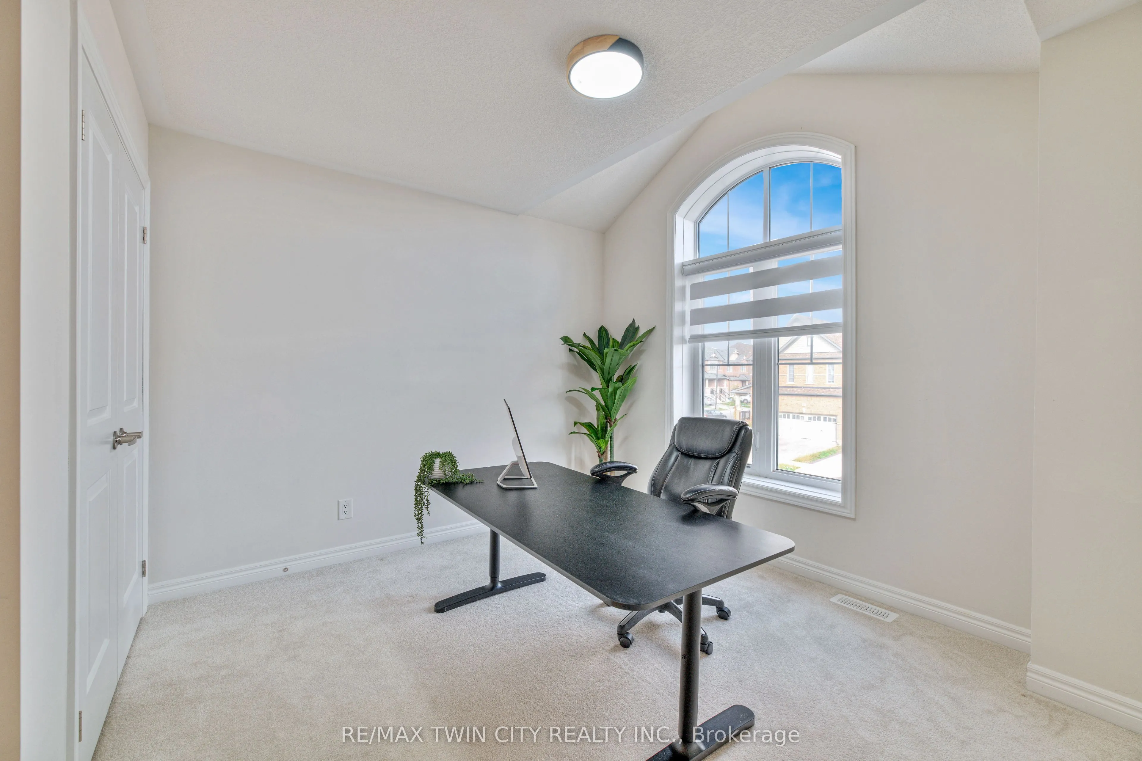 110 Haldimand Street