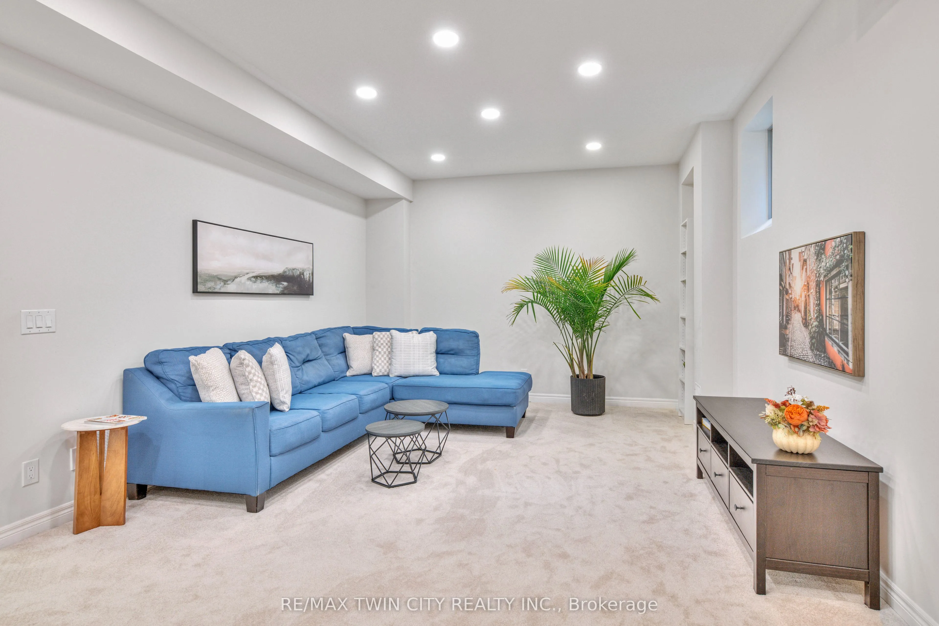 110 Haldimand Street